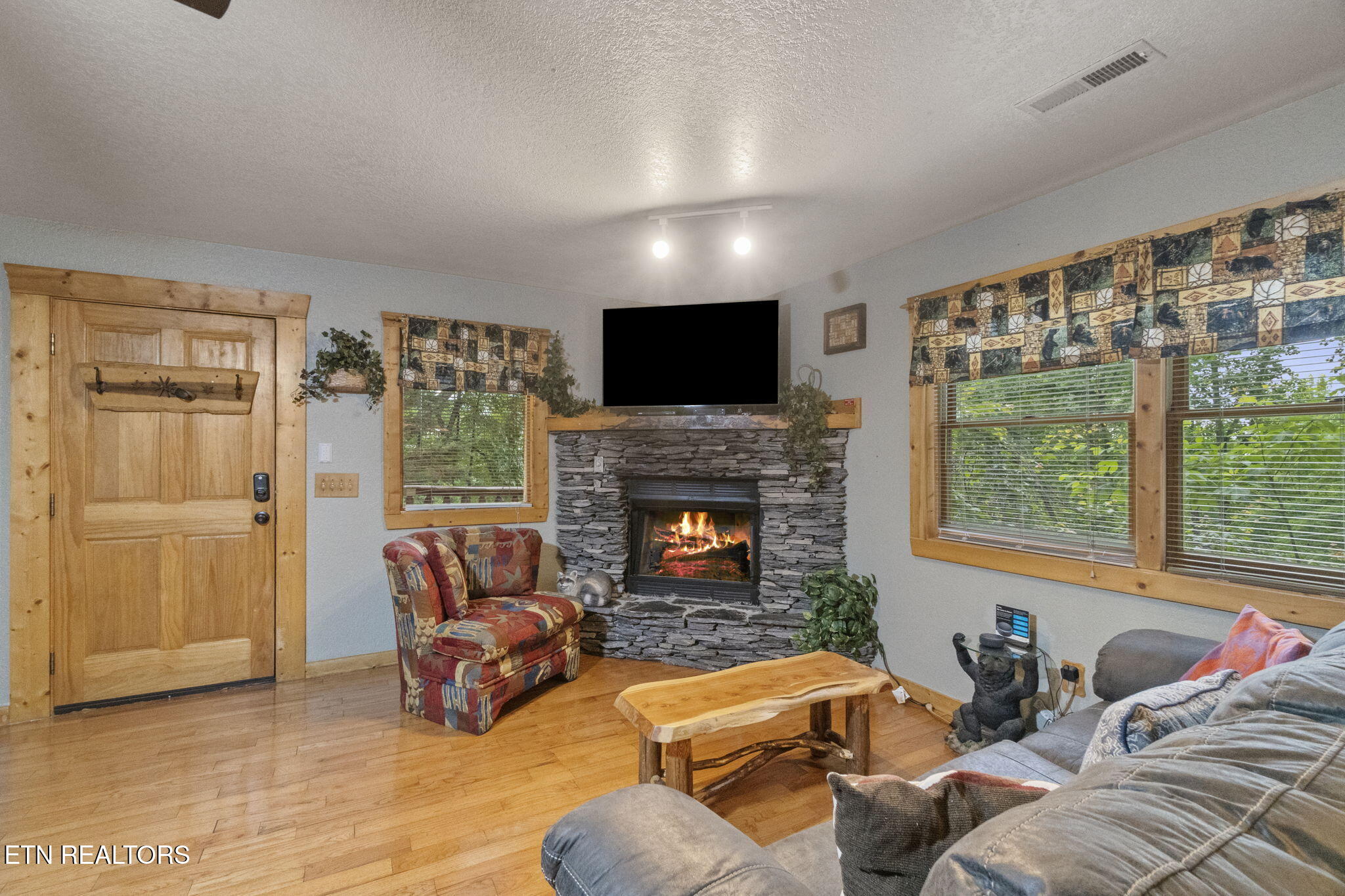 1868 Orchard Drive Sevierville TN 37876
