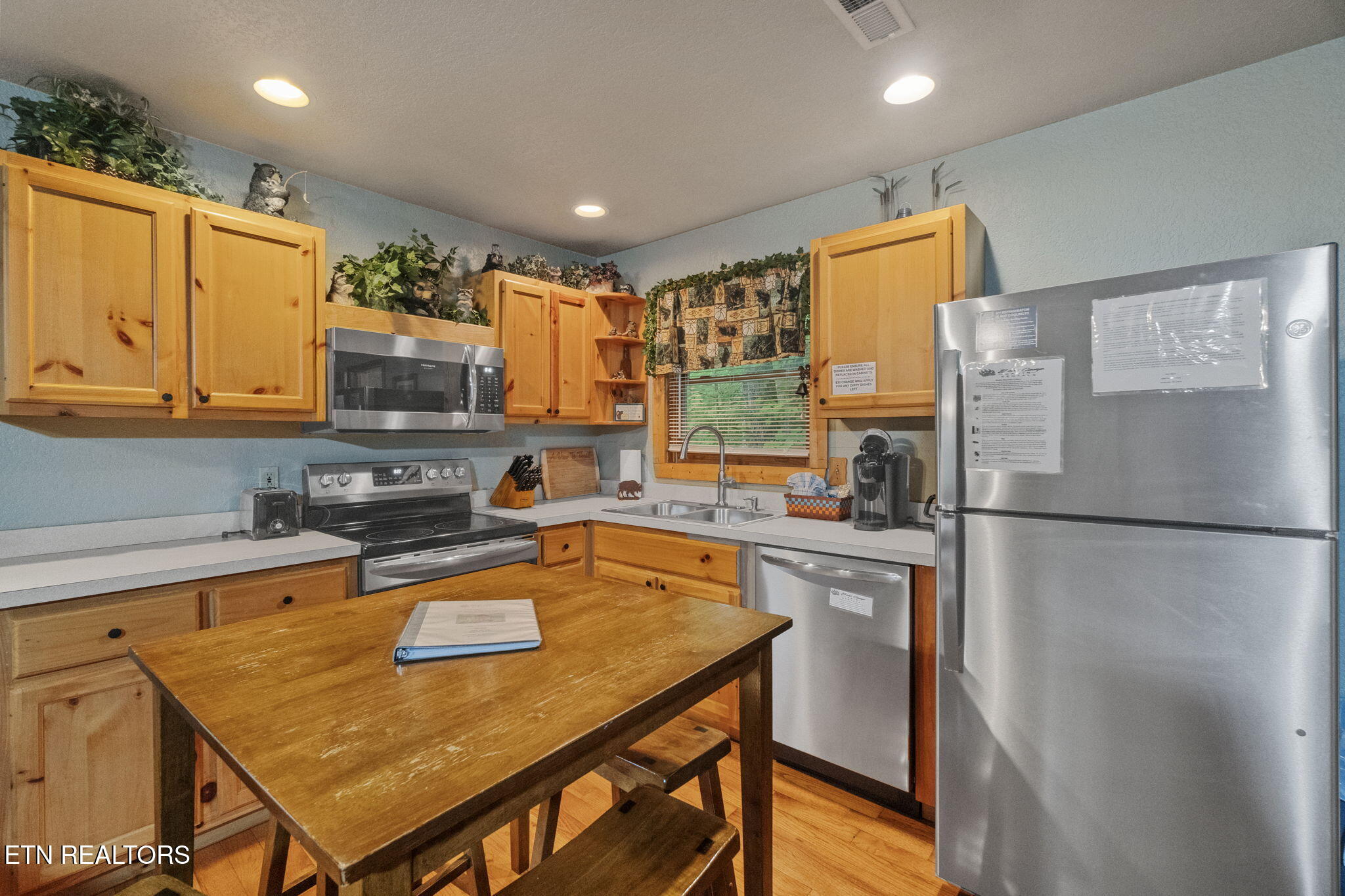 1868 Orchard Drive Sevierville TN 37876