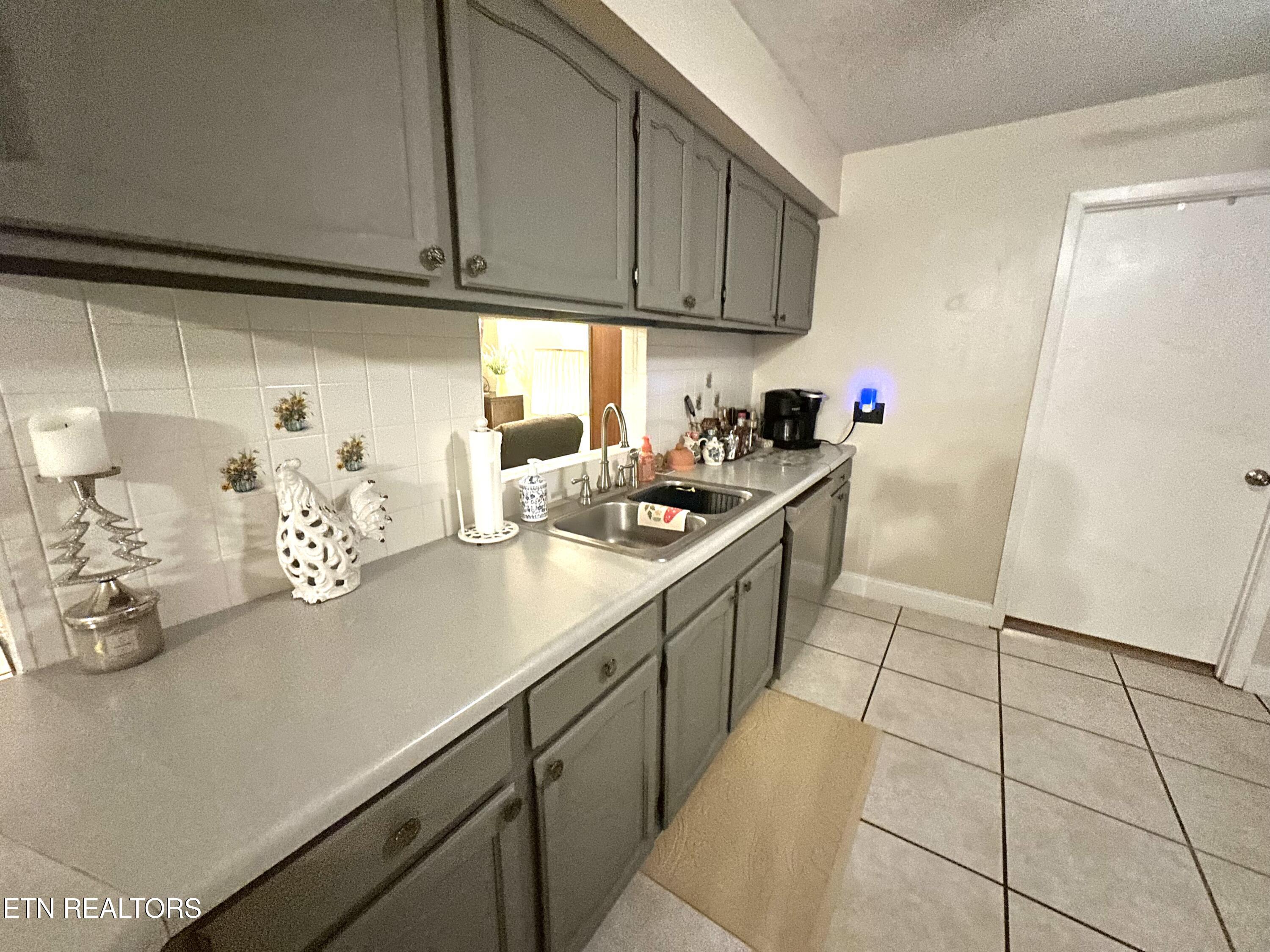 1017 Valley View Circle Sevierville TN 37876