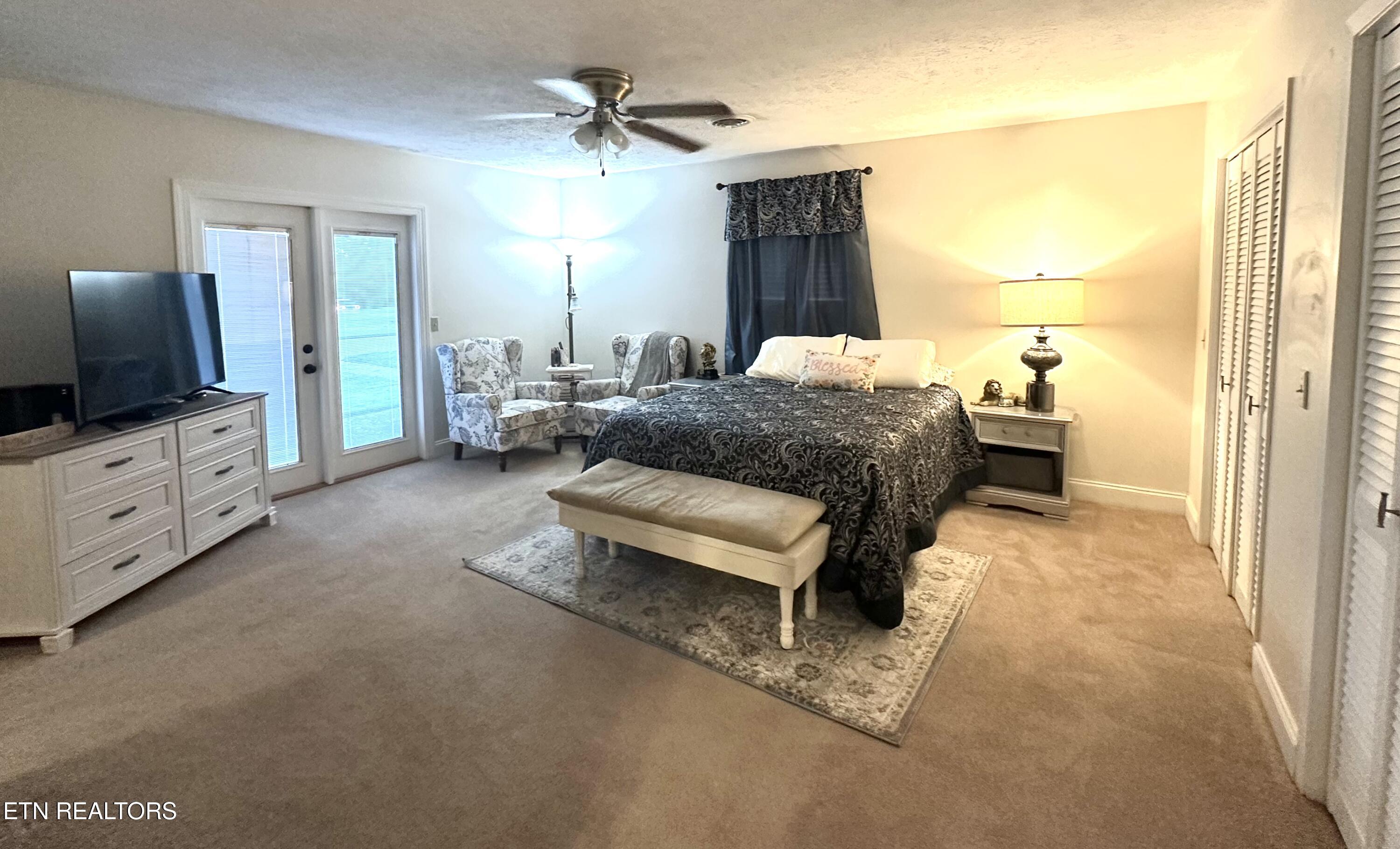 1017 Valley View Circle Sevierville TN 37876