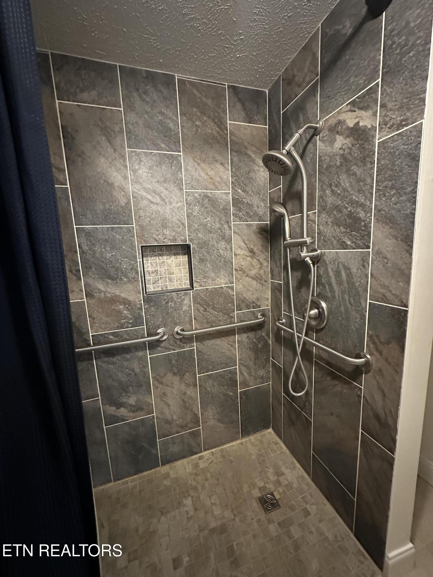 1017 Valley View Circle Sevierville TN 37876