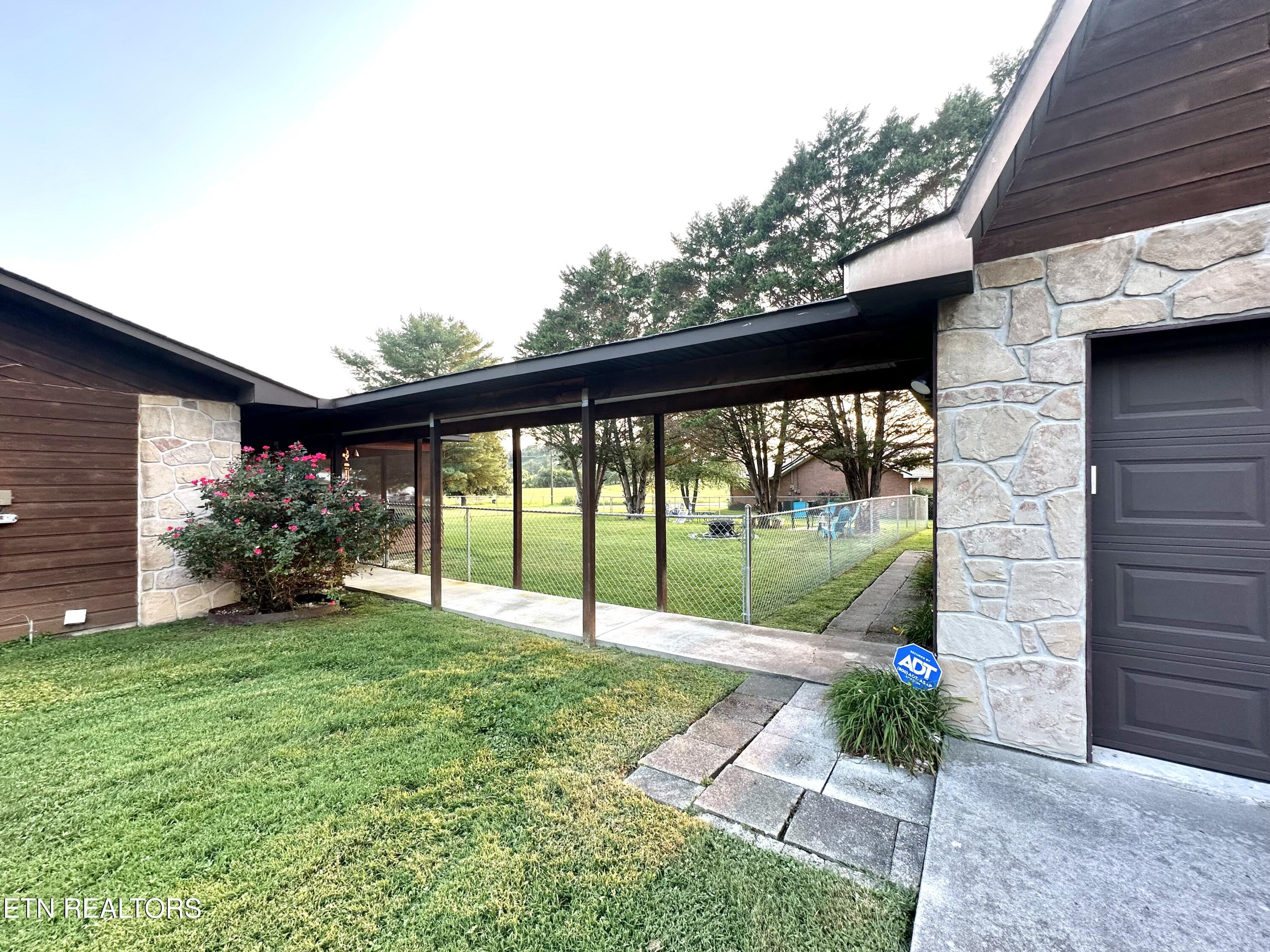 1017 Valley View Circle Sevierville TN 37876