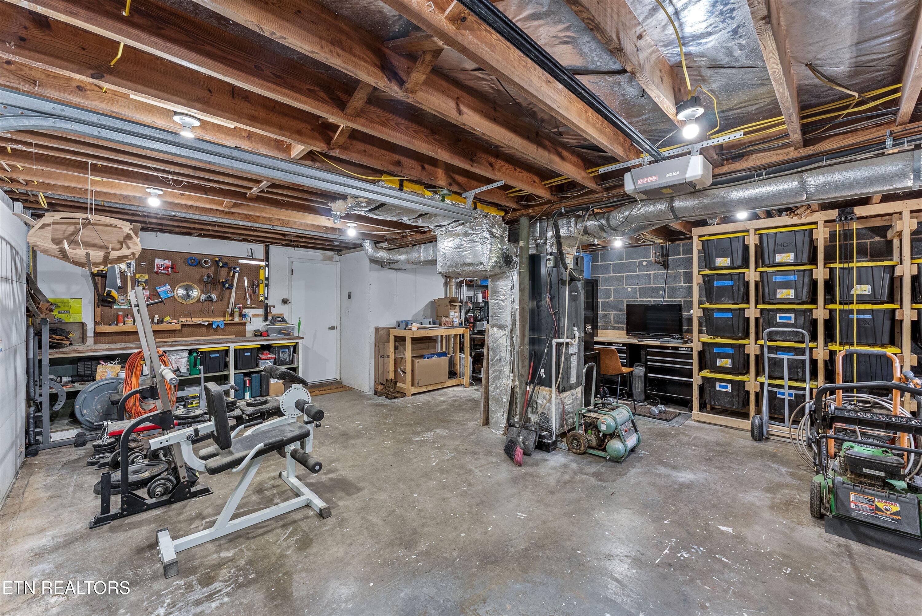 101 Wayne Place Oak Ridge TN 37830