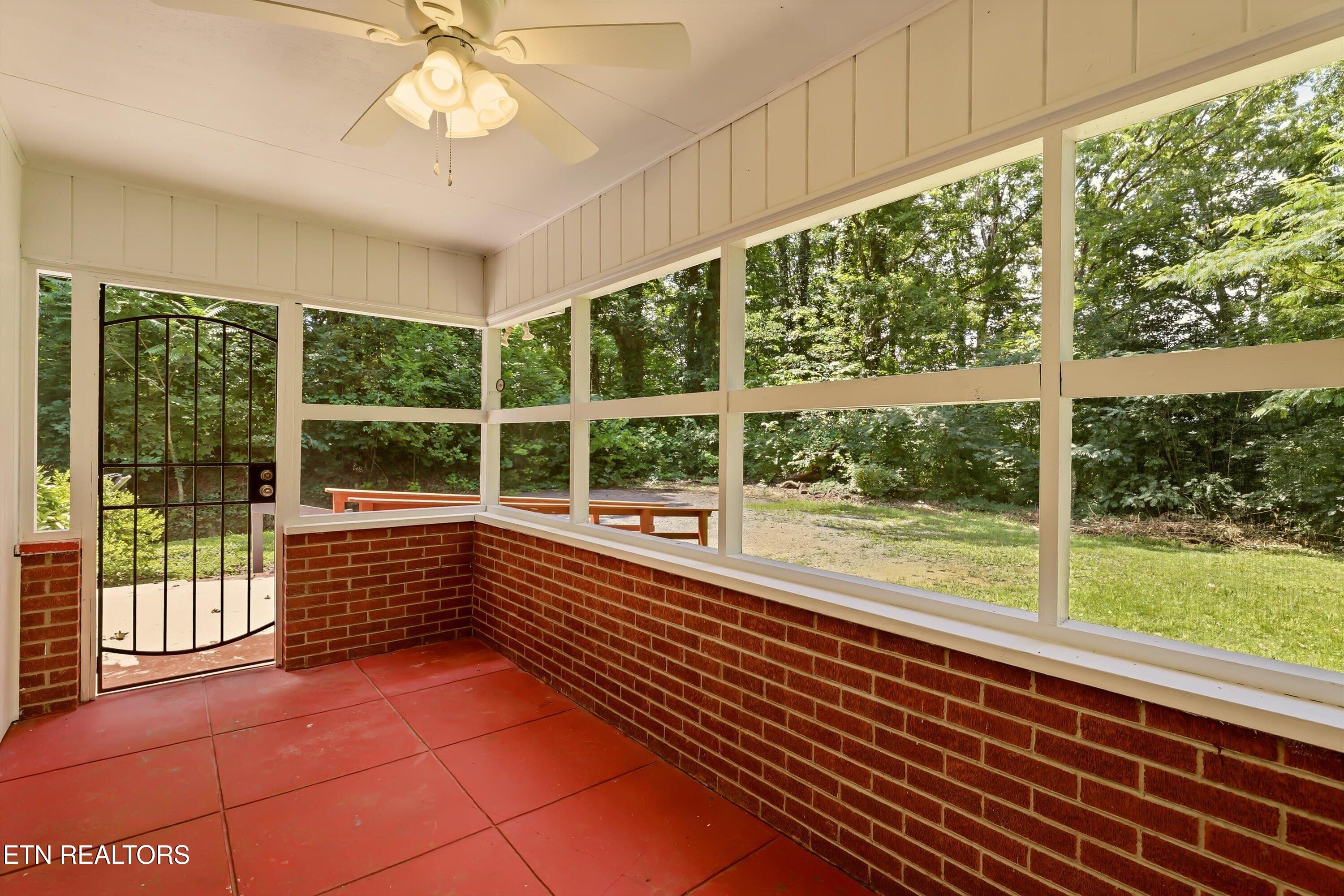 5211 Pinnacle Drive Knoxville TN 37914
