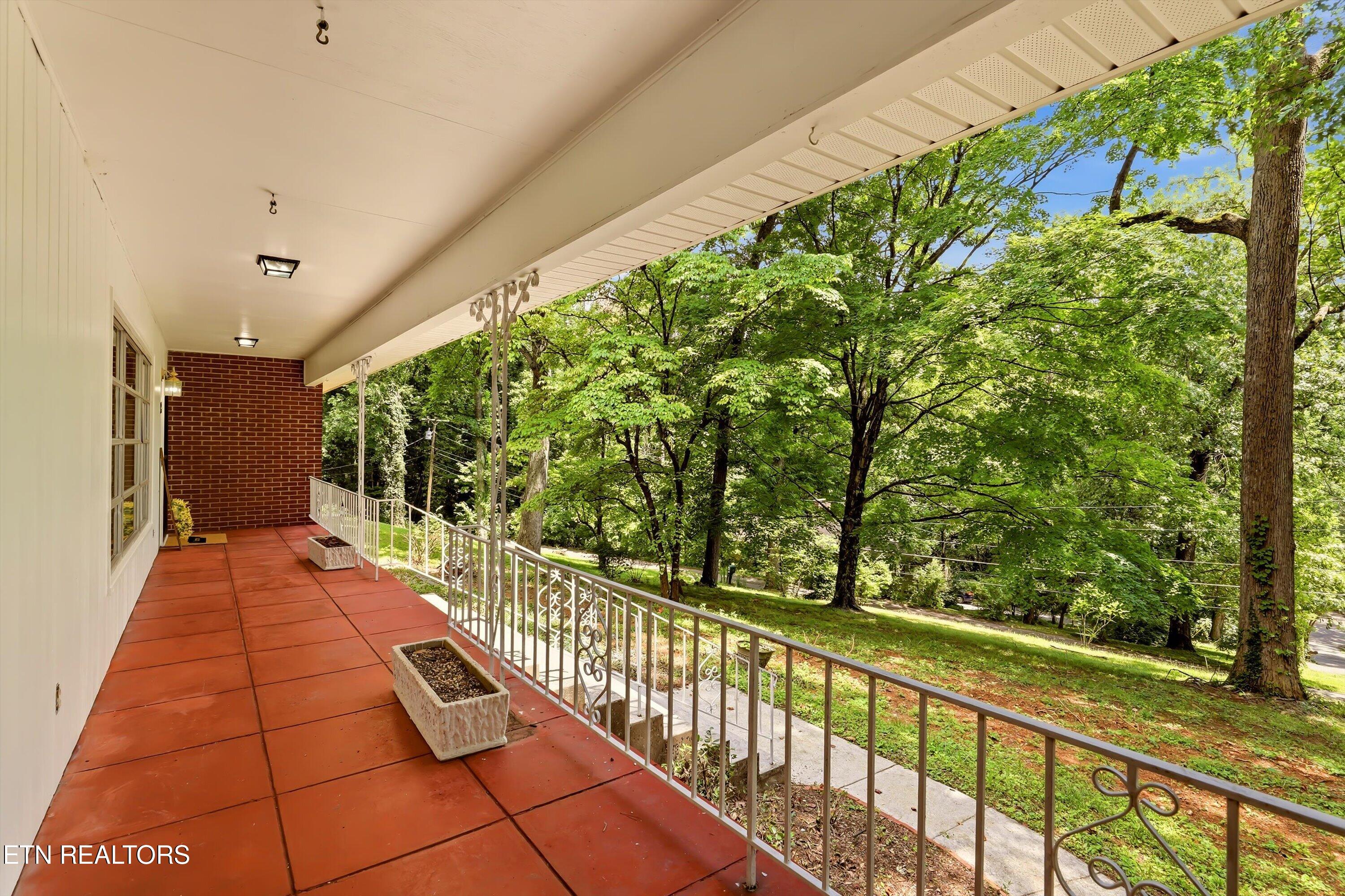 5211 Pinnacle Drive Knoxville TN 37914