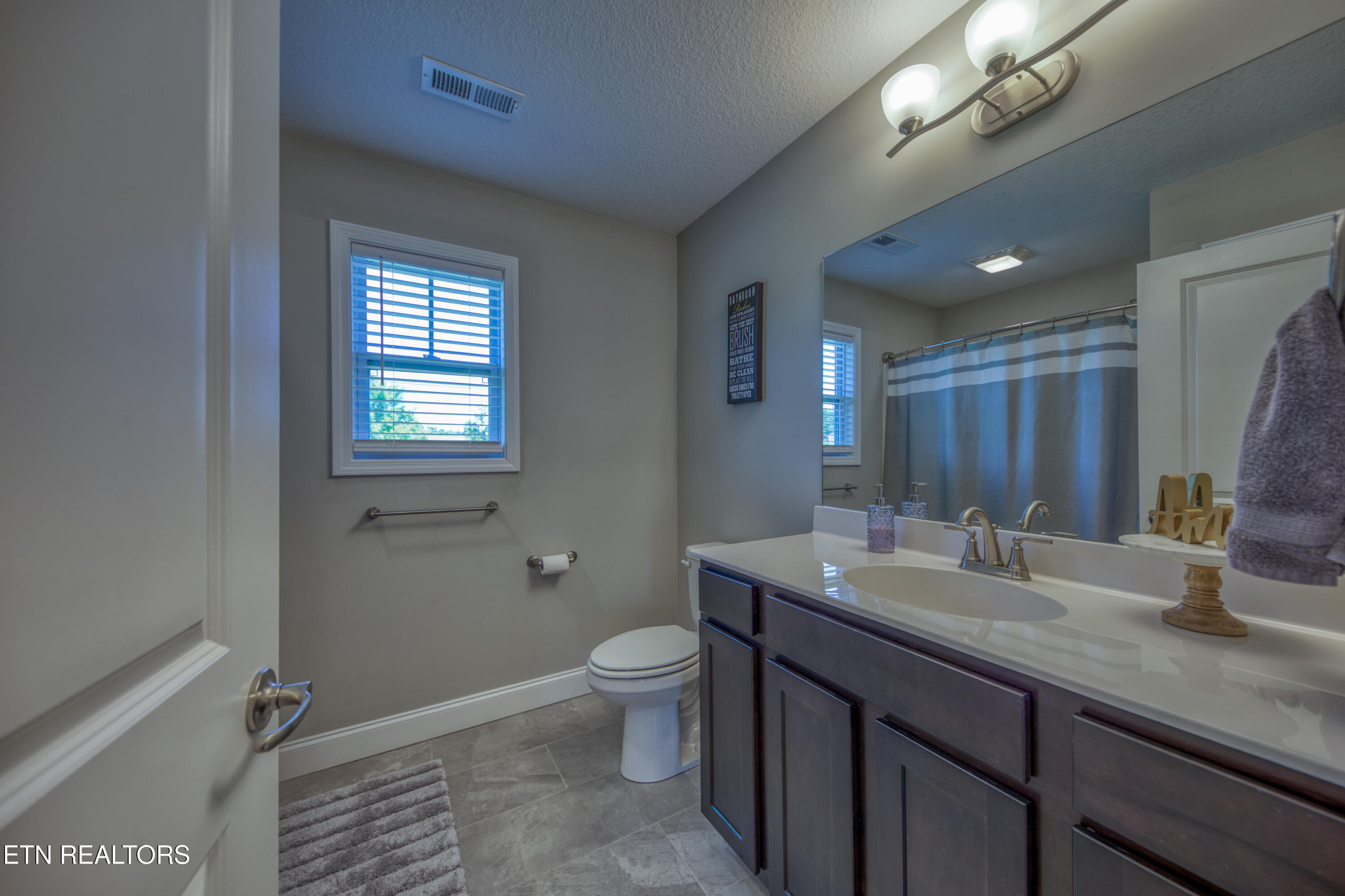 8435 Creek Valley Lane Knoxville TN 37931
