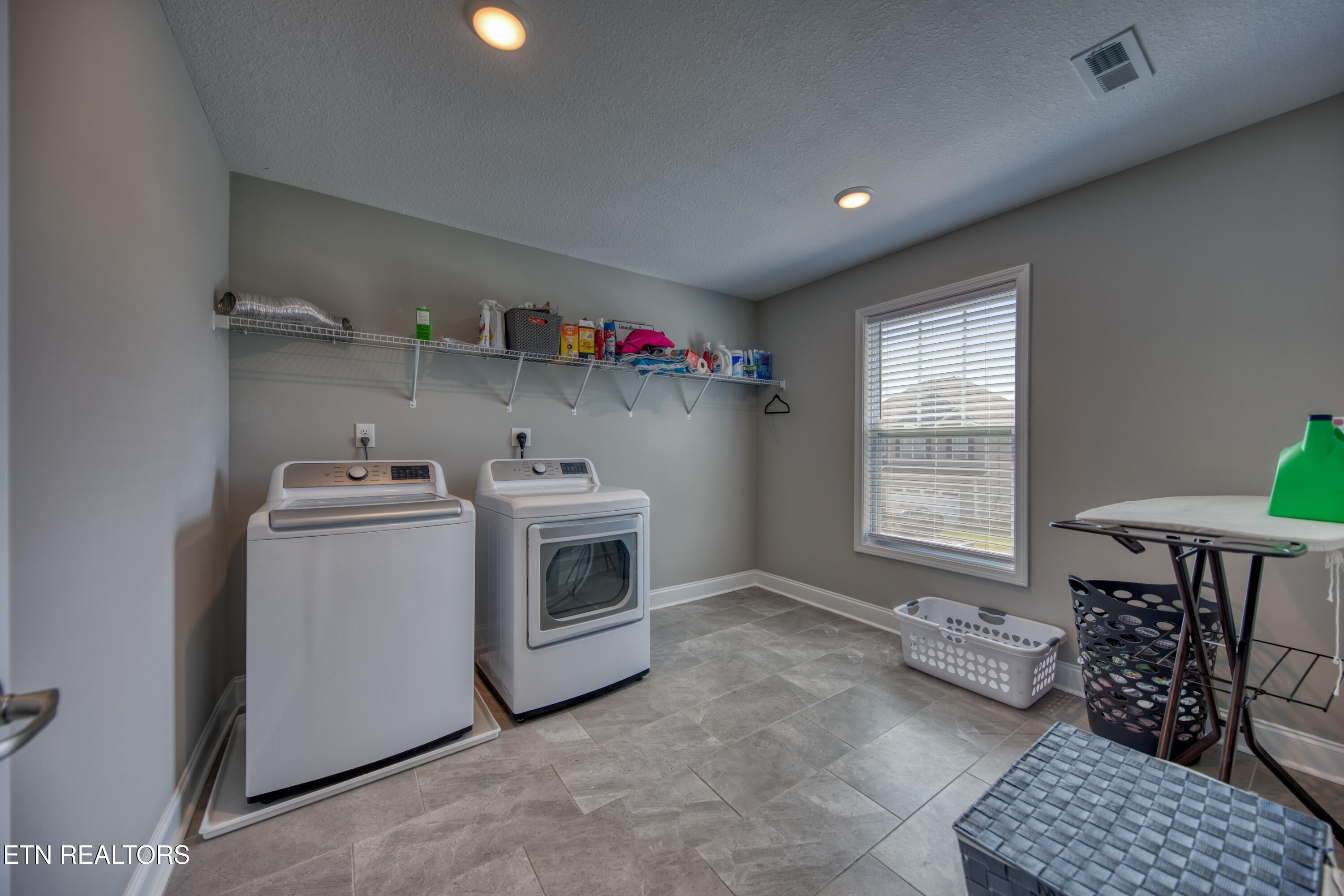 8435 Creek Valley Lane Knoxville TN 37931