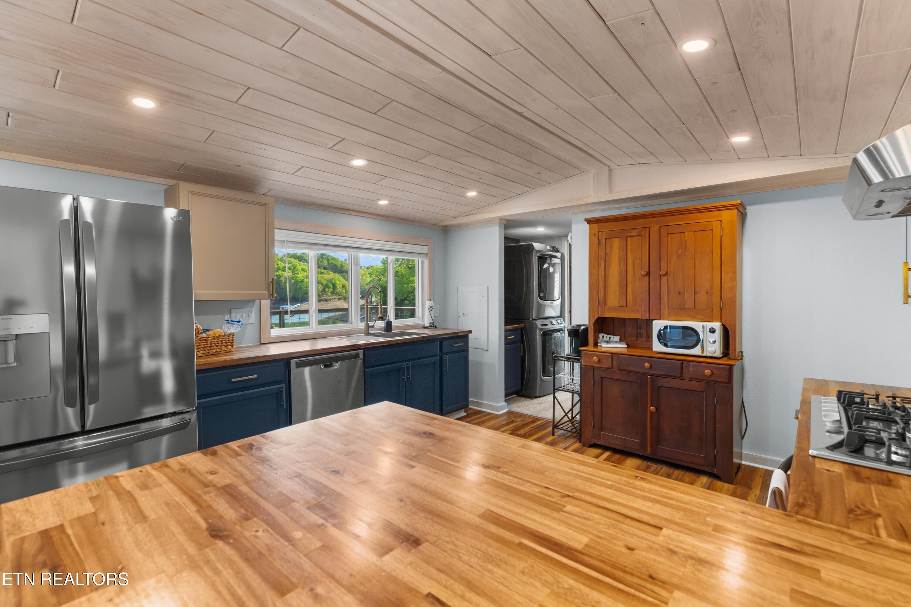 1607 Kinder Lane Dandridge TN 37725