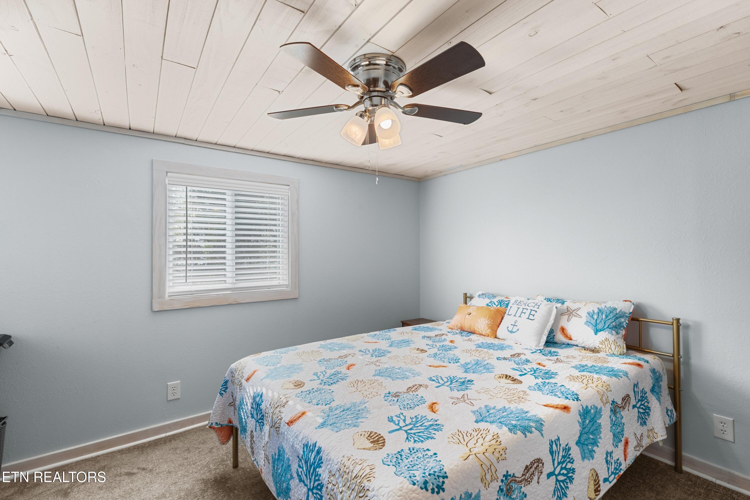 1607 Kinder Lane Dandridge TN 37725