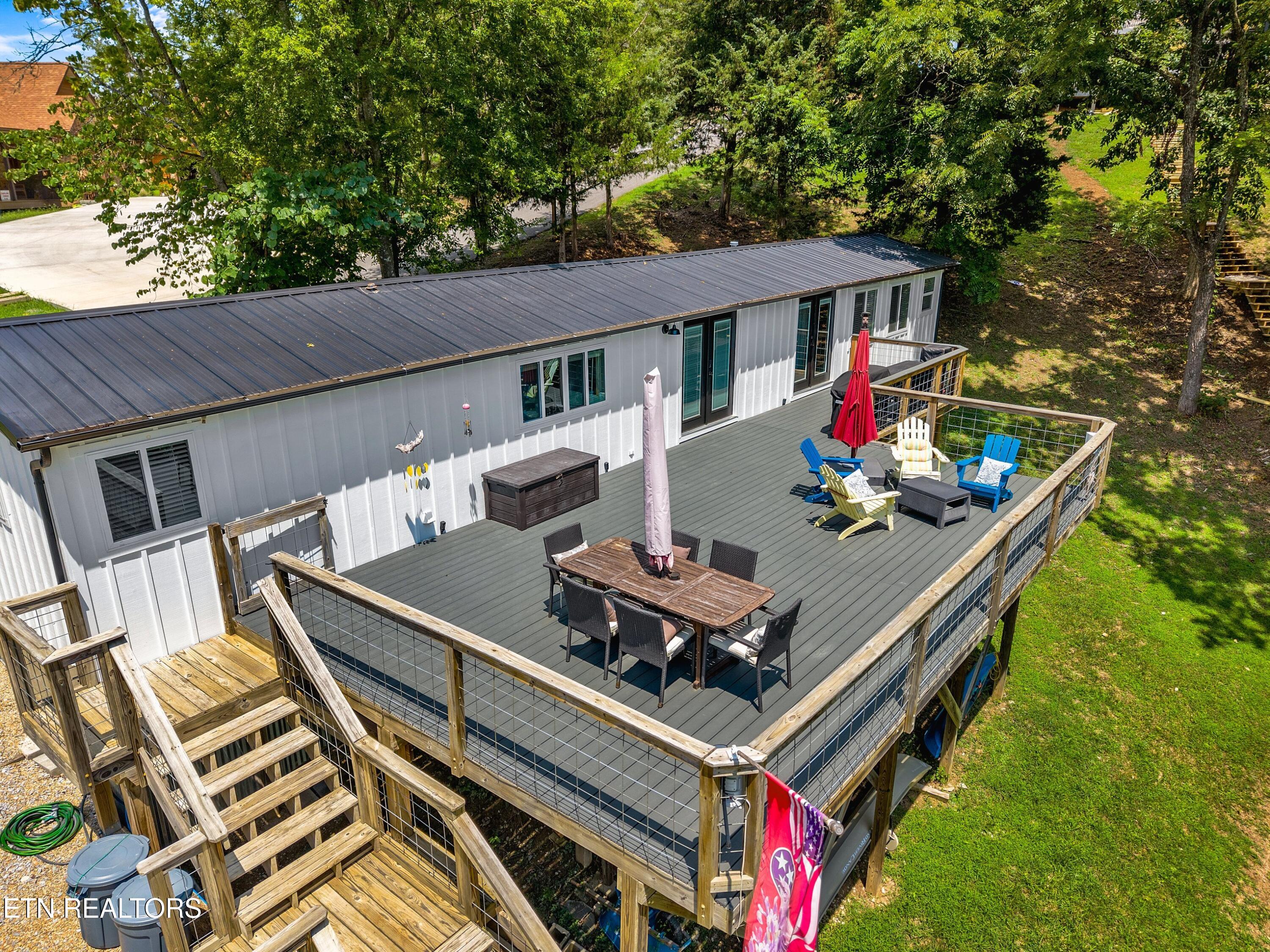 1607 Kinder Lane Dandridge TN 37725