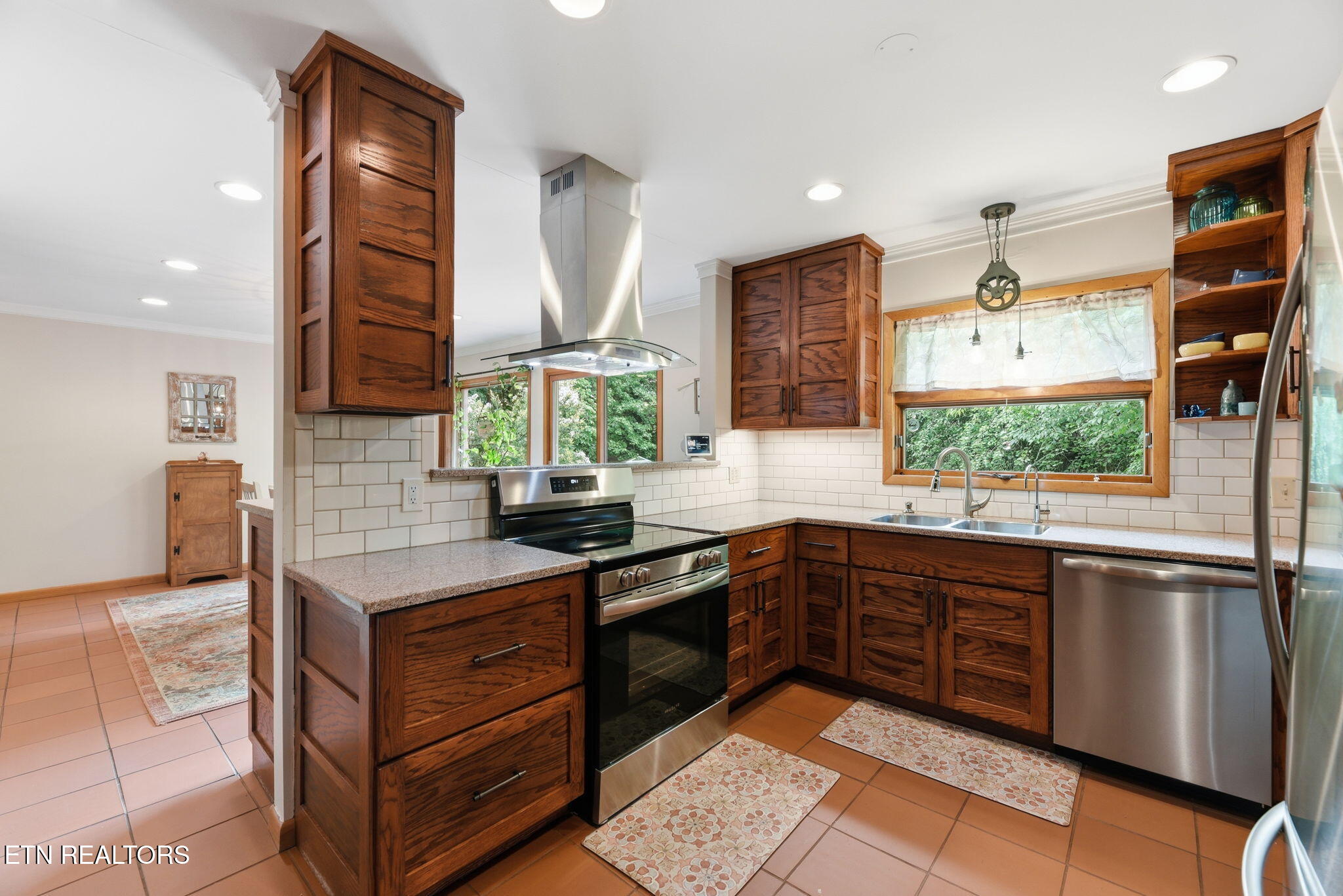 100 Westlook Circle Oak Ridge TN 37830
