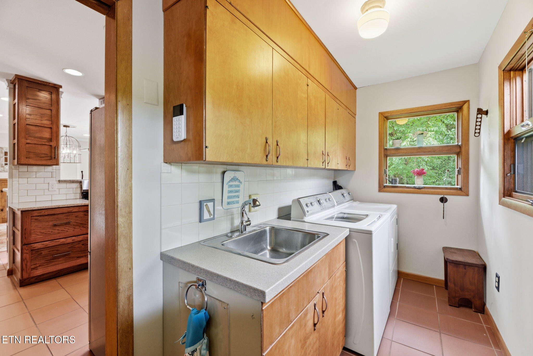 100 Westlook Circle Oak Ridge TN 37830