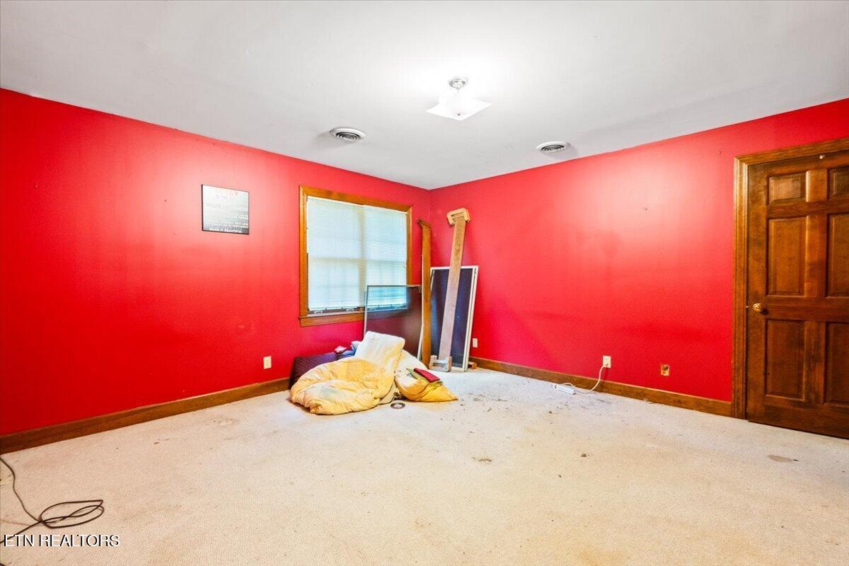 400 Imperial Heights Drive Lafollette TN 37766