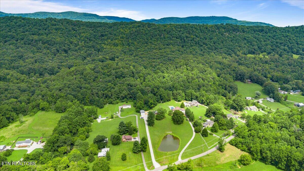 756 Old Lake City Hwy Highway Rocky Top TN 37769