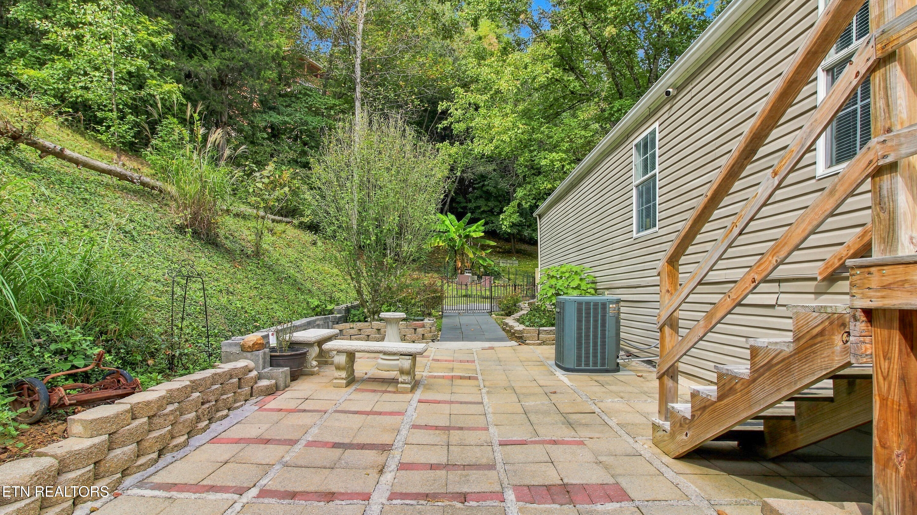 365 Lariat Lane Sevierville TN 37862
