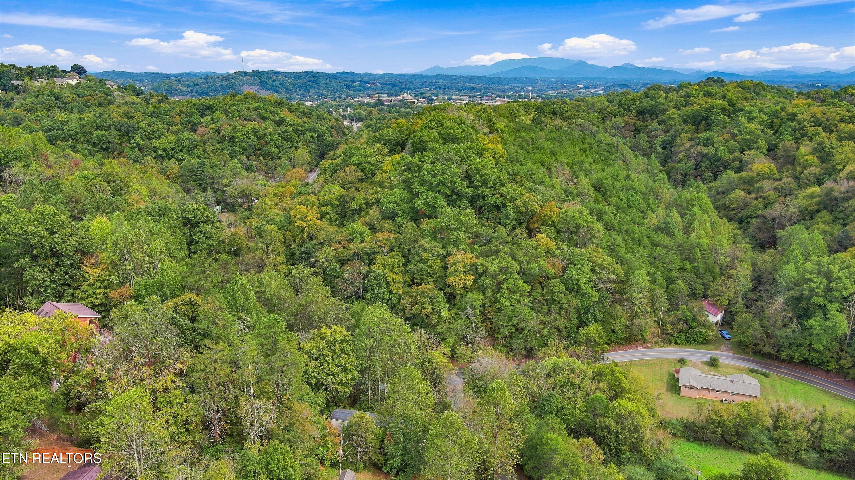 365 Lariat Lane Sevierville TN 37862