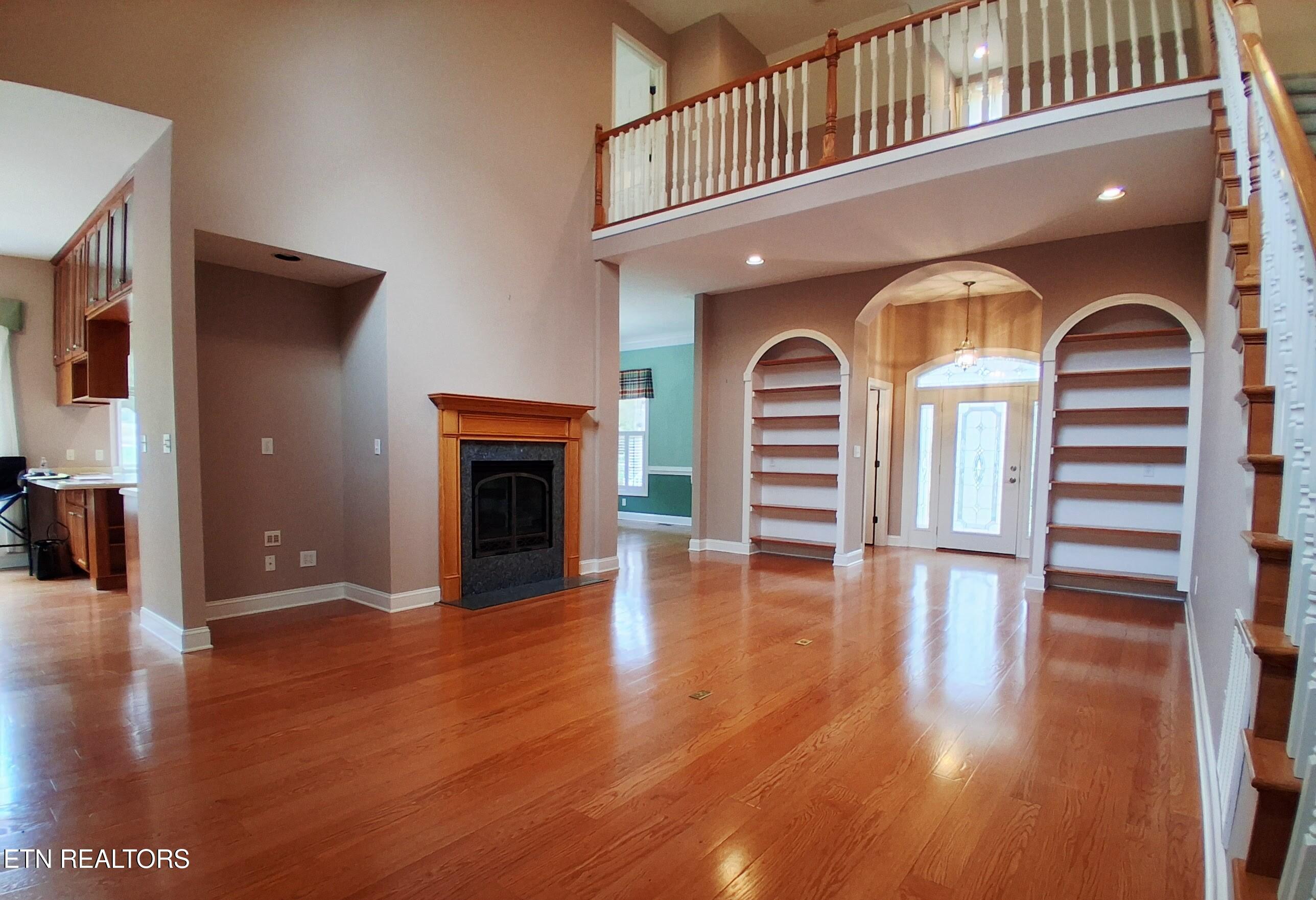 302 Oostanali Circle Loudon TN 37774