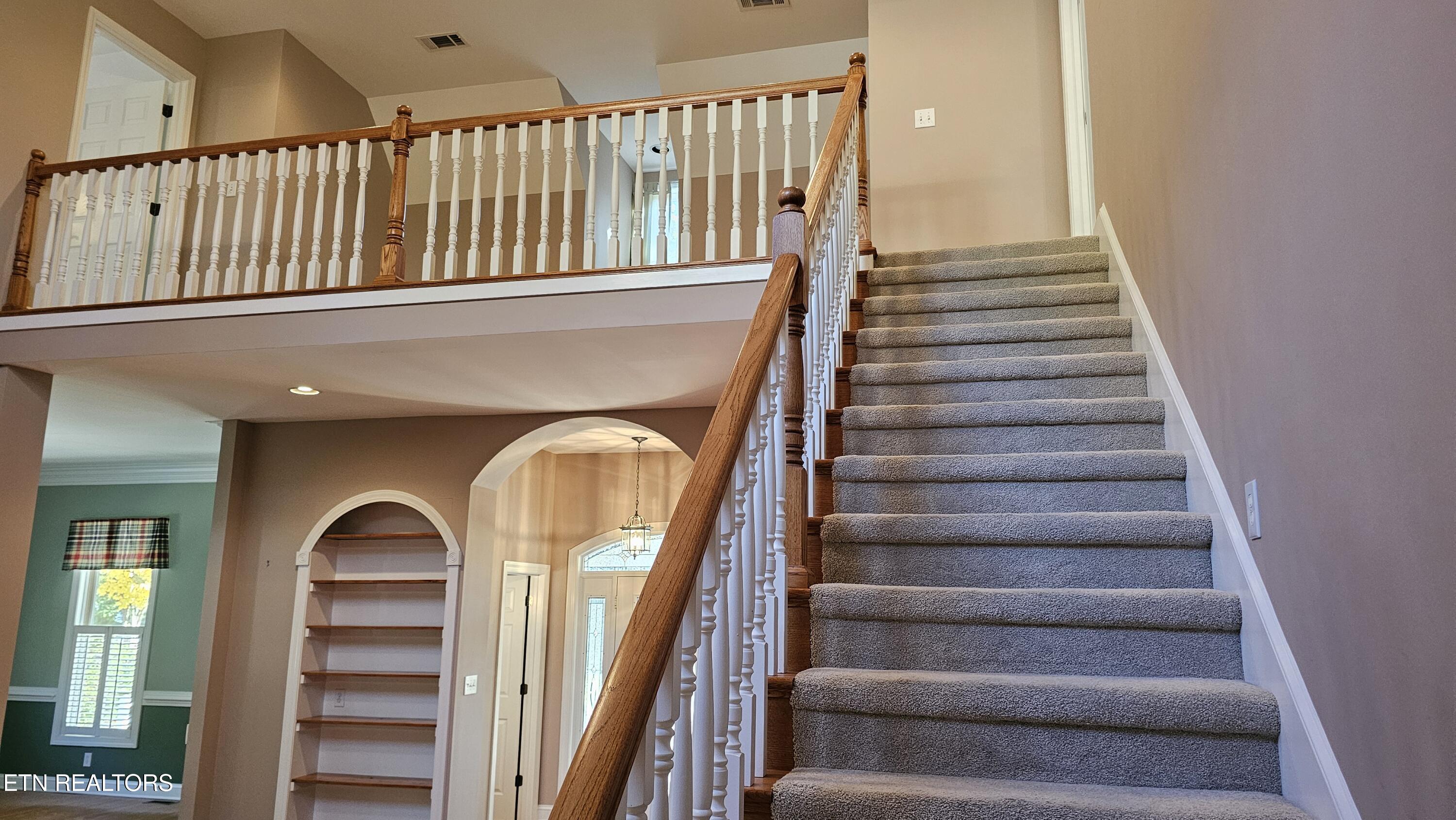 302 Oostanali Circle Loudon TN 37774