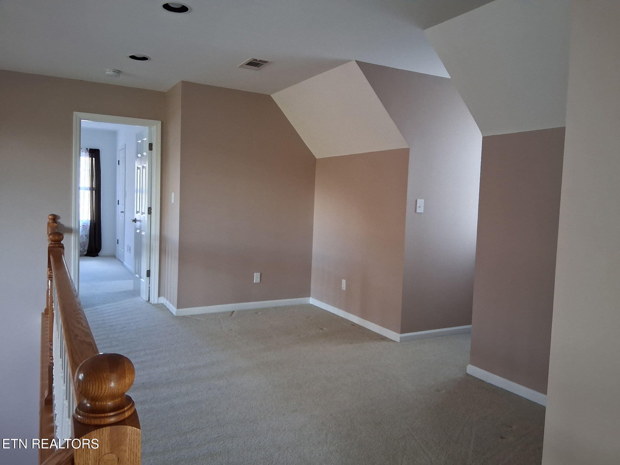 302 Oostanali Circle Loudon TN 37774