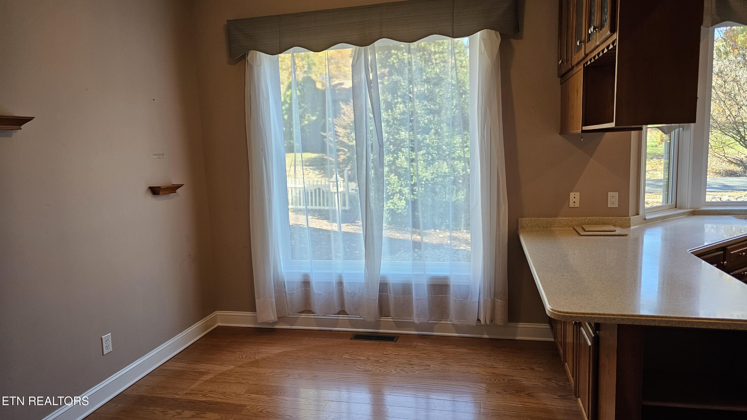 302 Oostanali Circle Loudon TN 37774