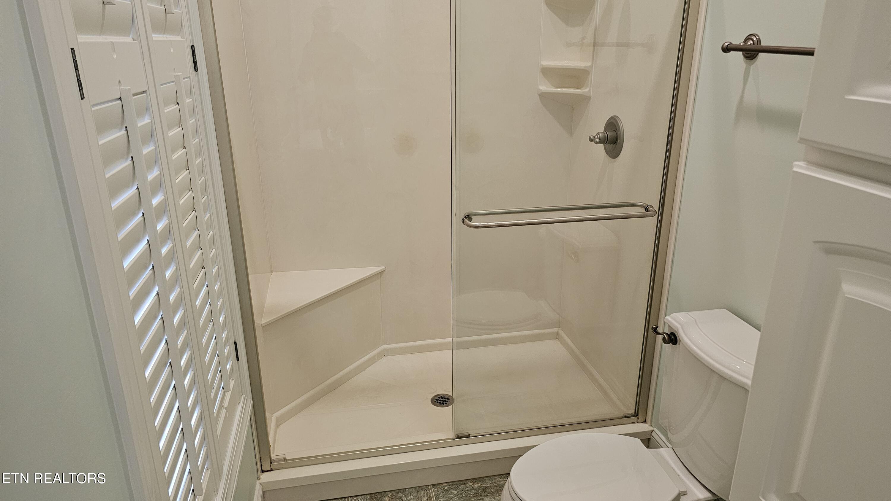 302 Oostanali Circle Loudon TN 37774