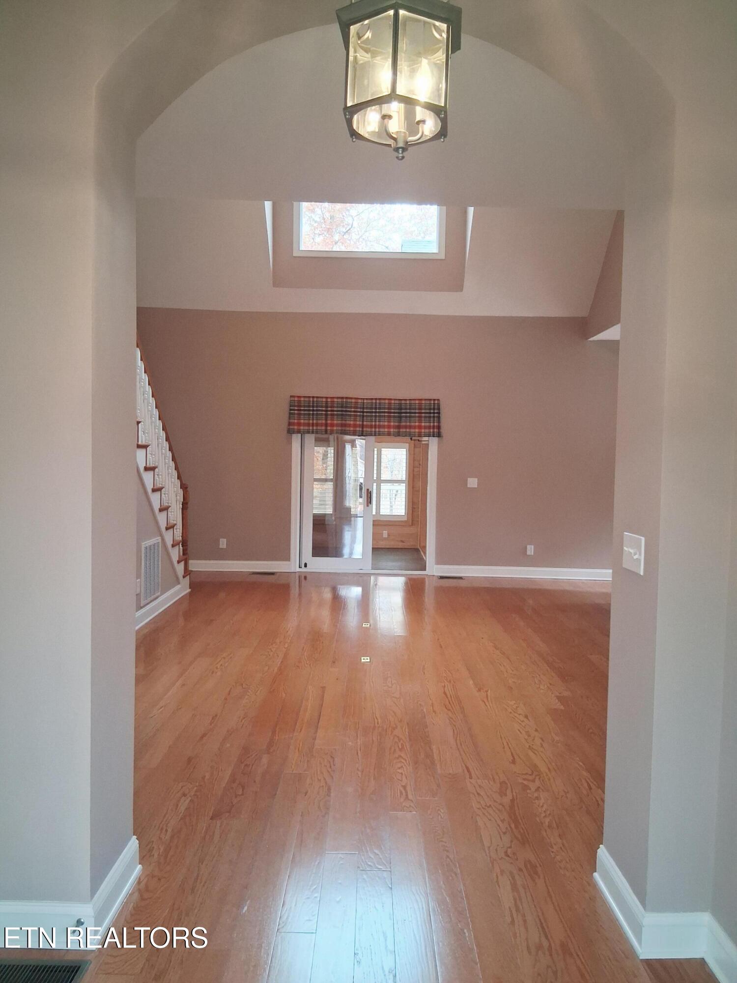 302 Oostanali Circle Loudon TN 37774