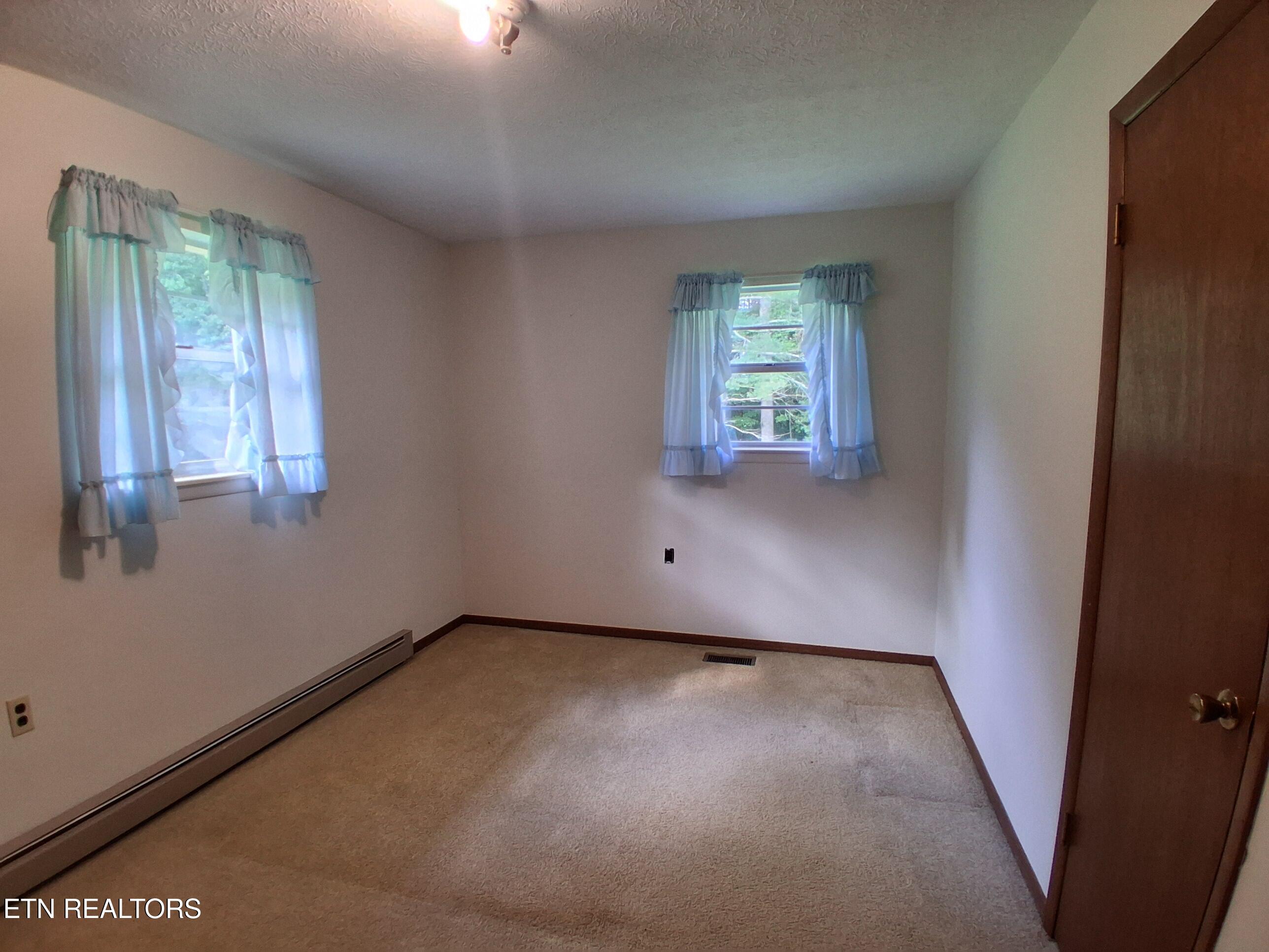 291 Evans Ridge Road Speedwell TN 37870