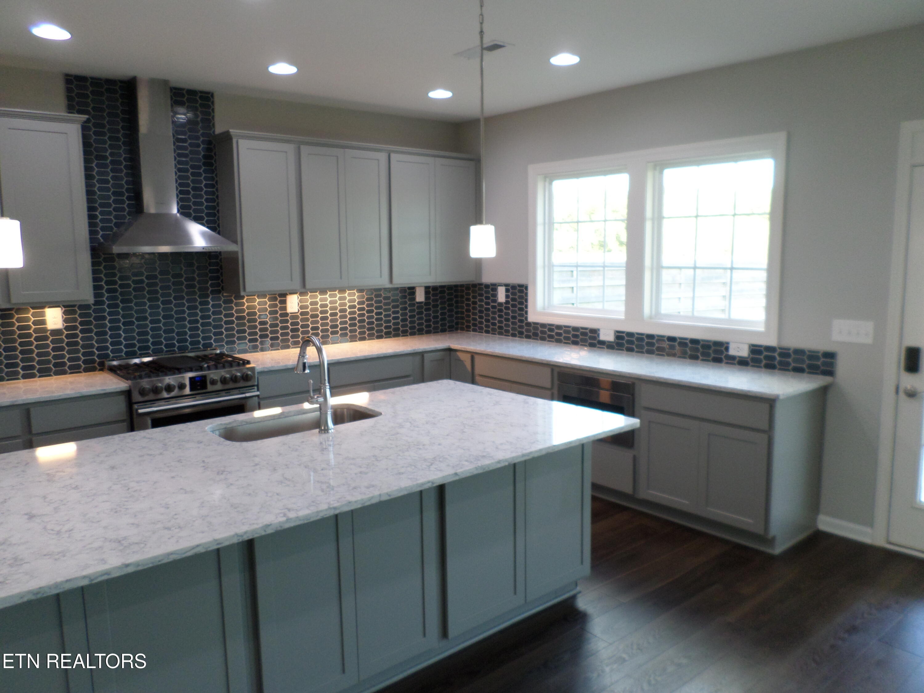 8834 Yellow Aster Road Knoxville TN 37931