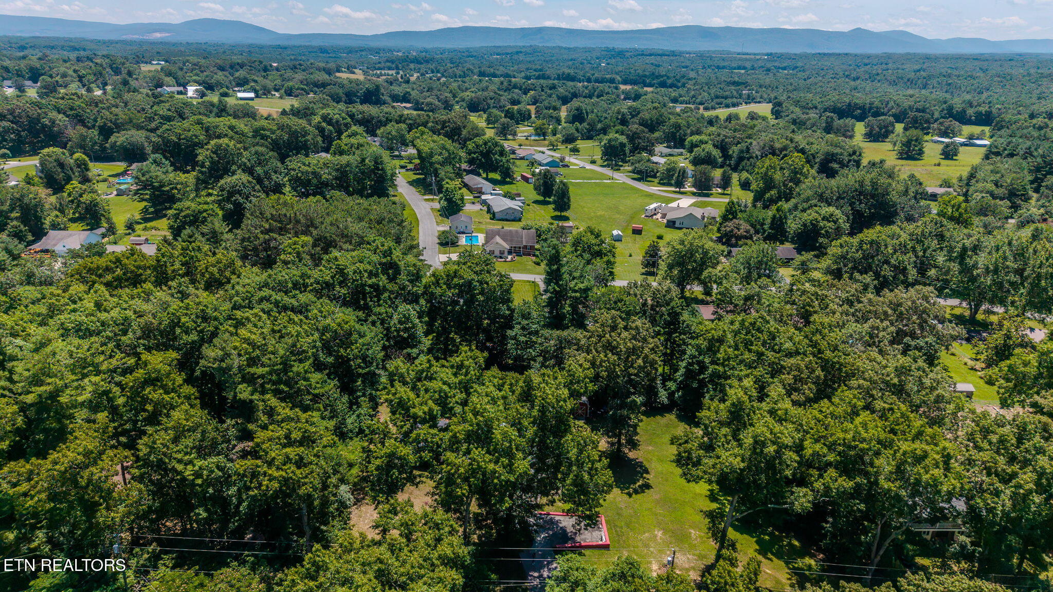 860 Mimosa Lane Crossville TN 38572