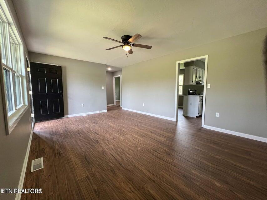 2315 Pine Grove Road Winfield TN 37892