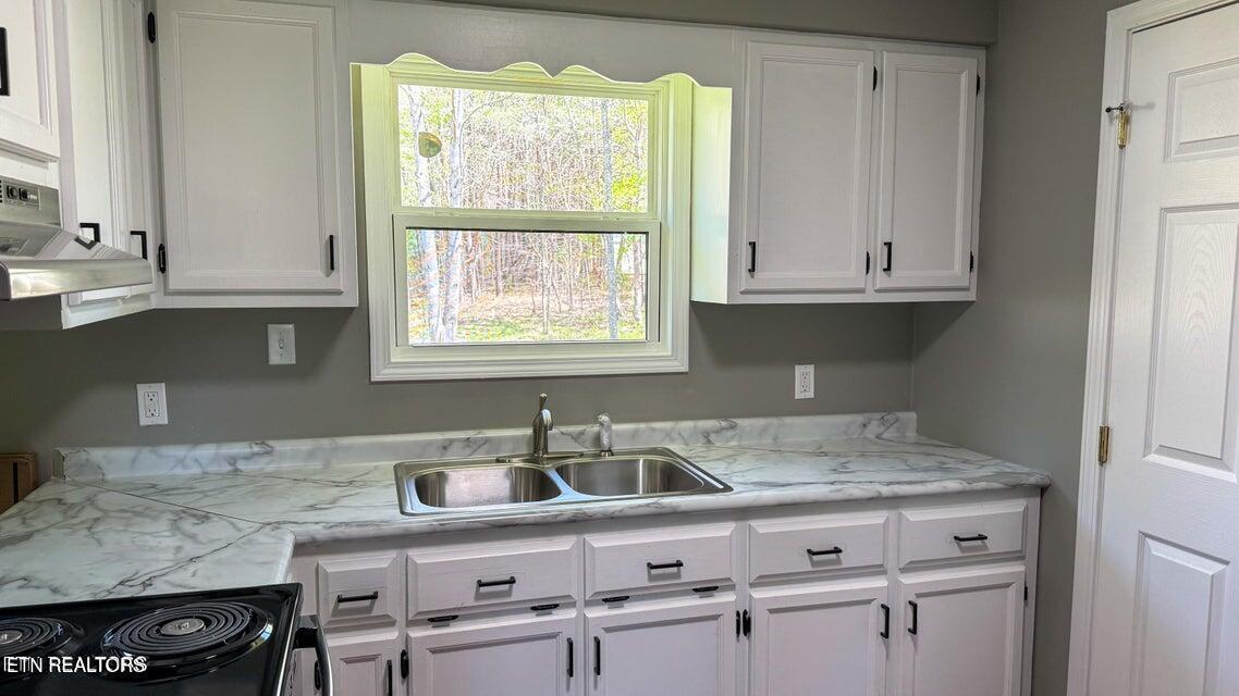 2315 Pine Grove Road Winfield TN 37892