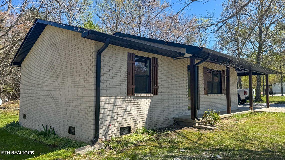 2315 Pine Grove Road Winfield TN 37892
