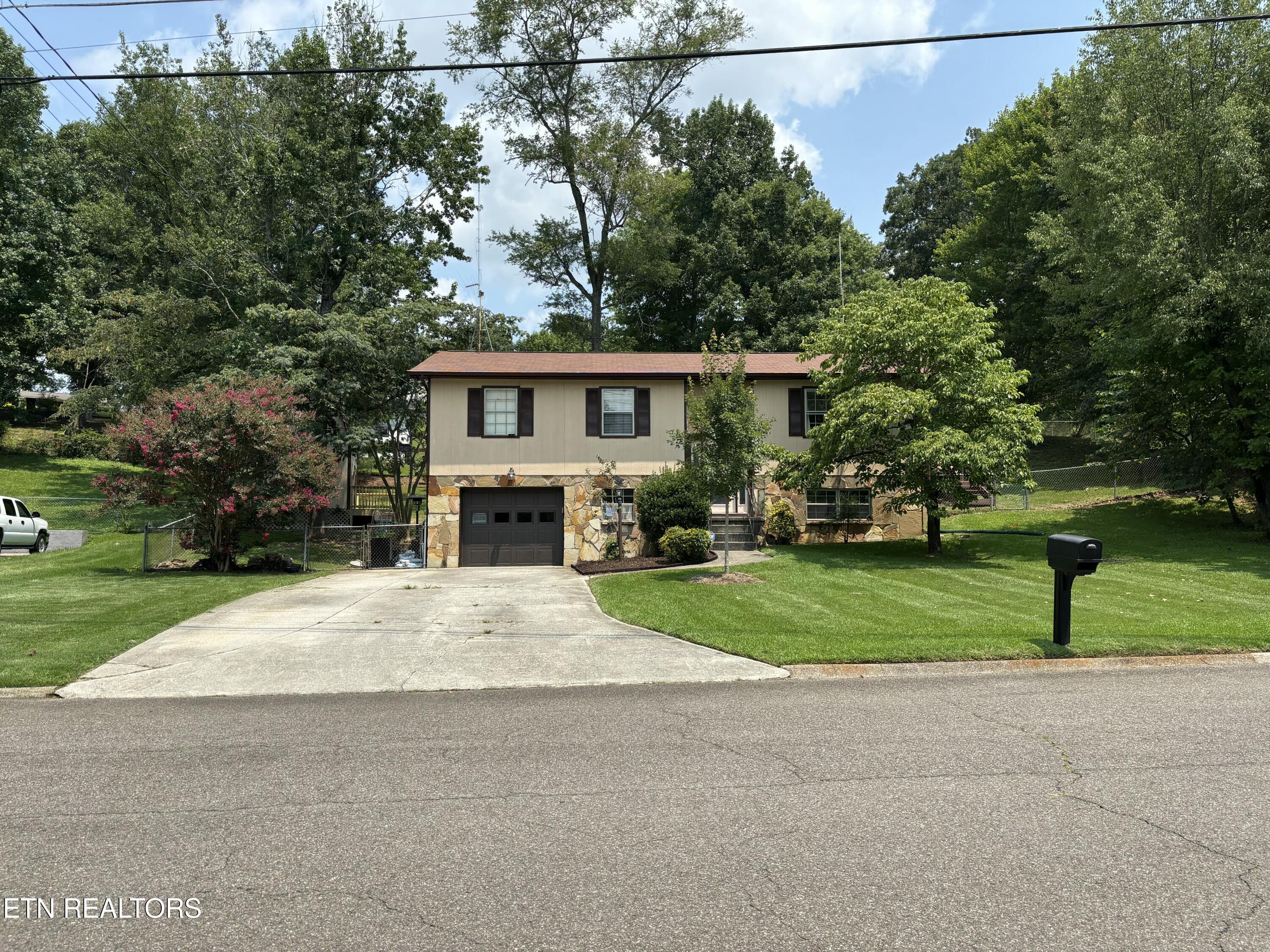 5848 Outer Drive Knoxville TN 37921