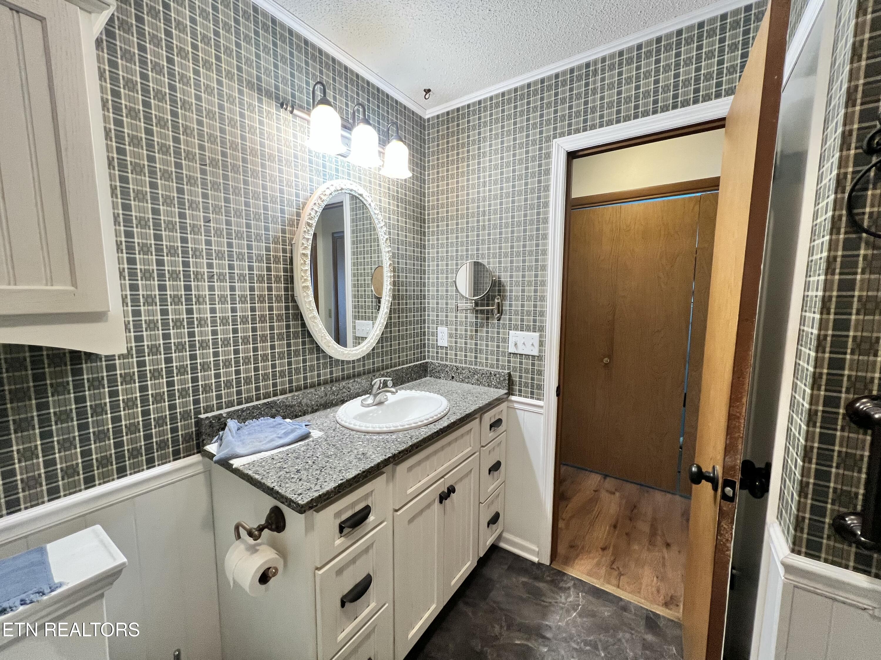 124 Canterbury Drive Crossville TN 38558