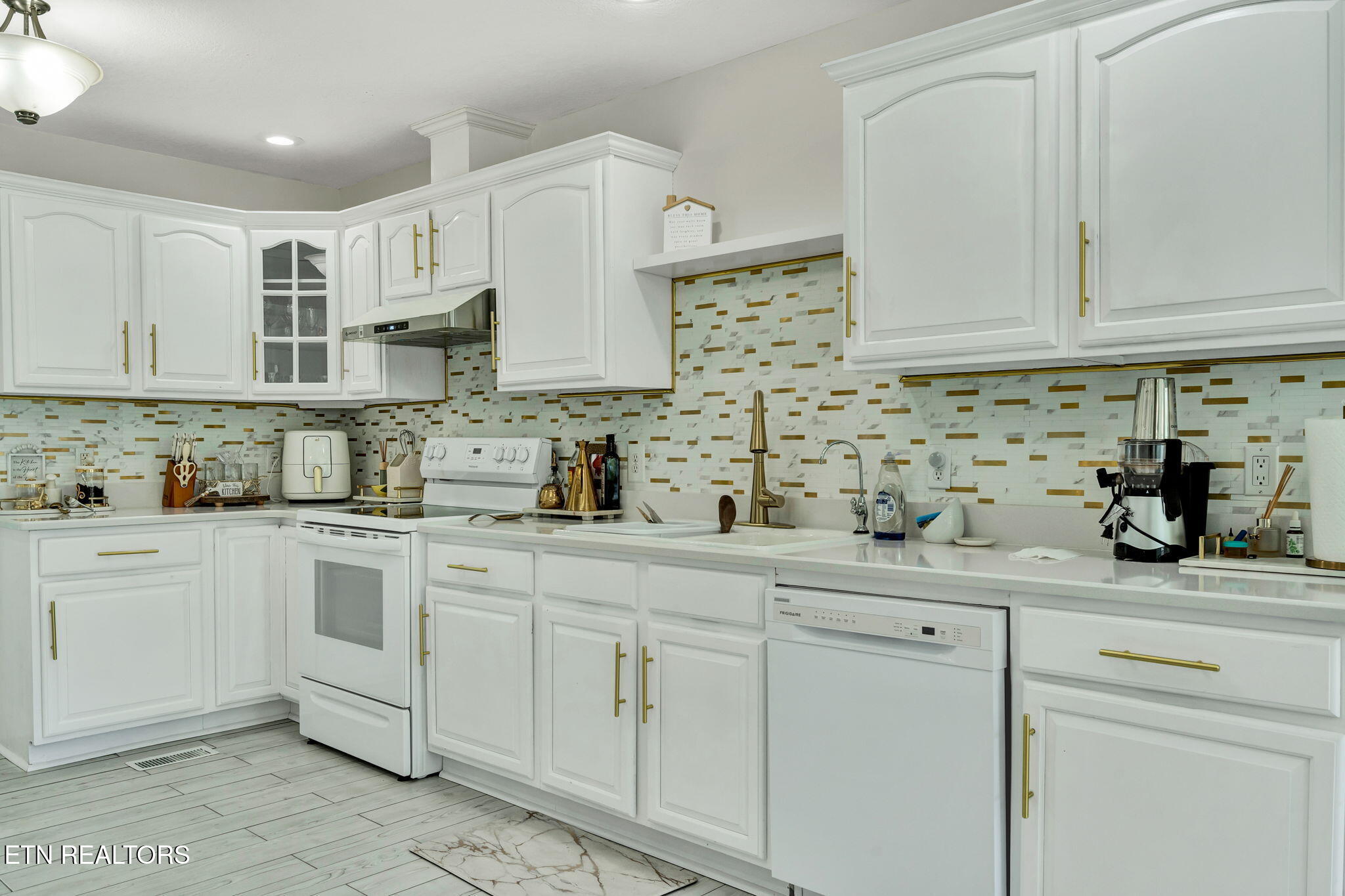 241 County Road 158 Riceville TN 37370