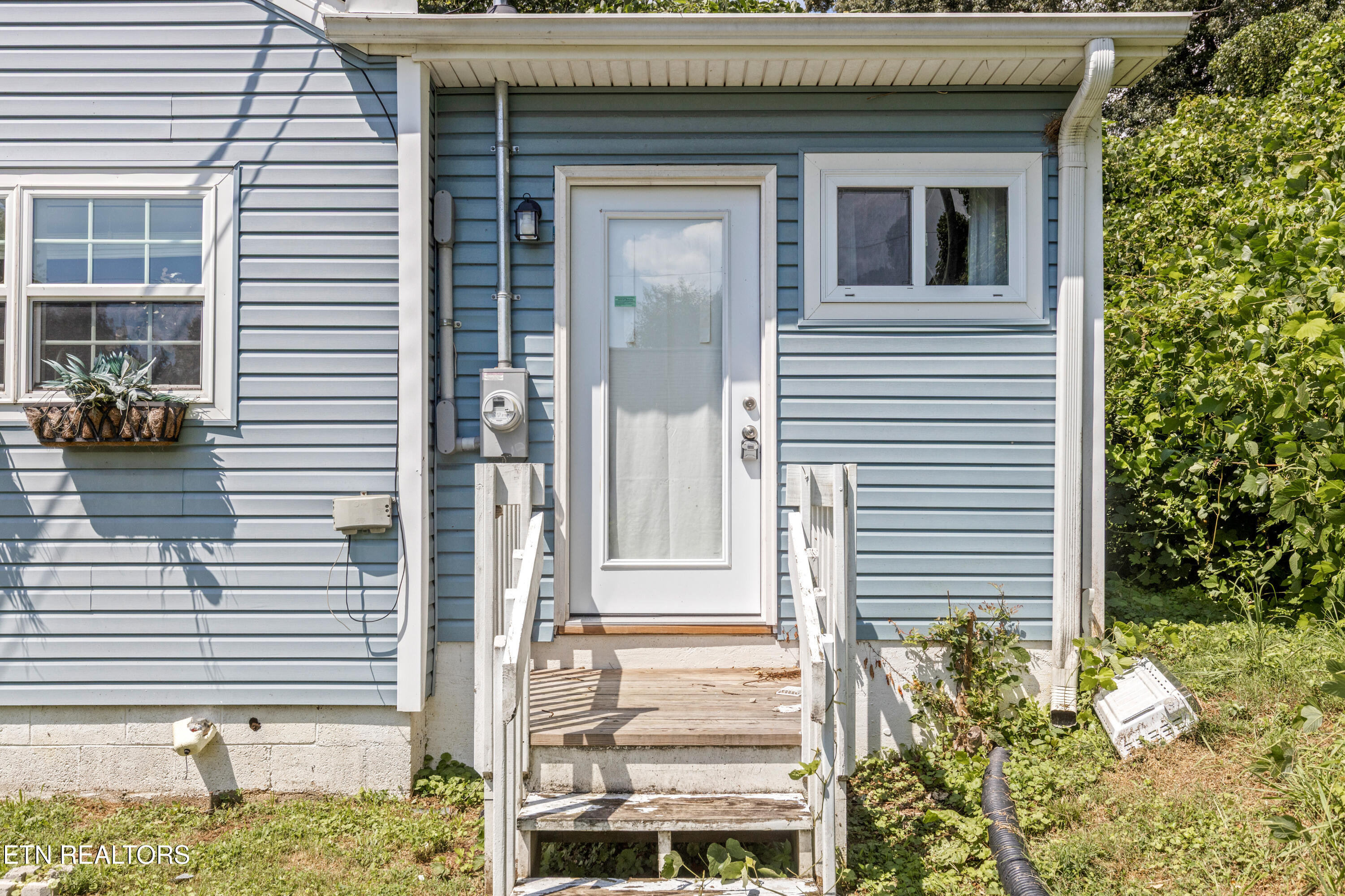 632 W Tri County Boulevard Oliver Springs TN 37840