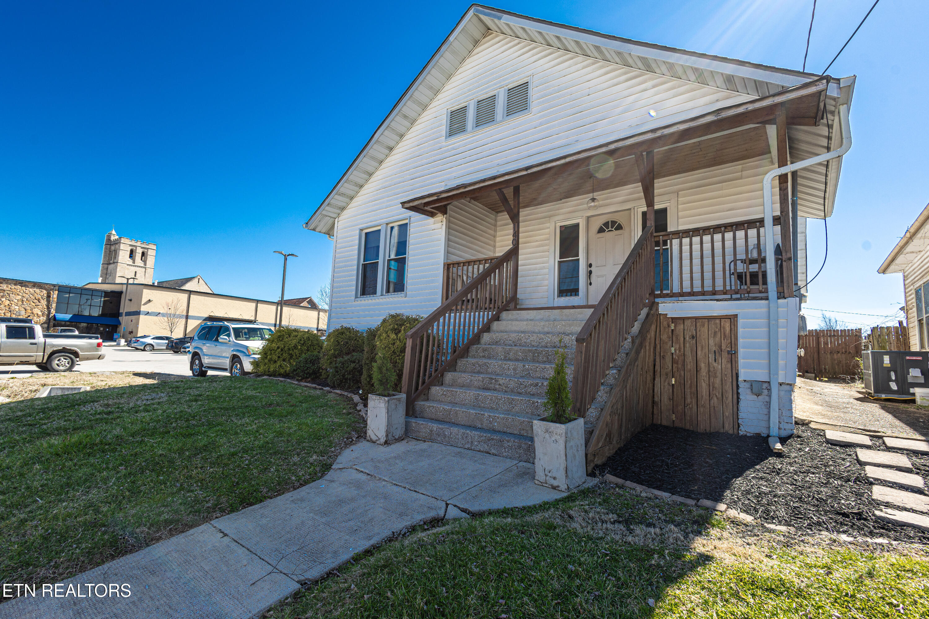 140 W Baxter Avenue Knoxville TN 37917