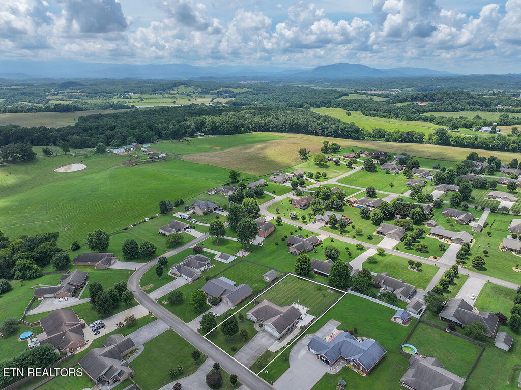 674 Southview Circle Kodak TN 37764