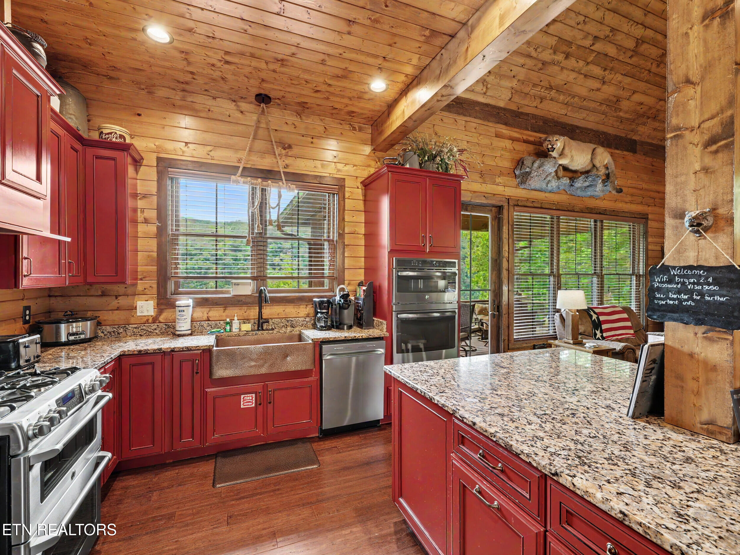 836 & 835 Jacks Bluff Road New Tazewell TN 37825