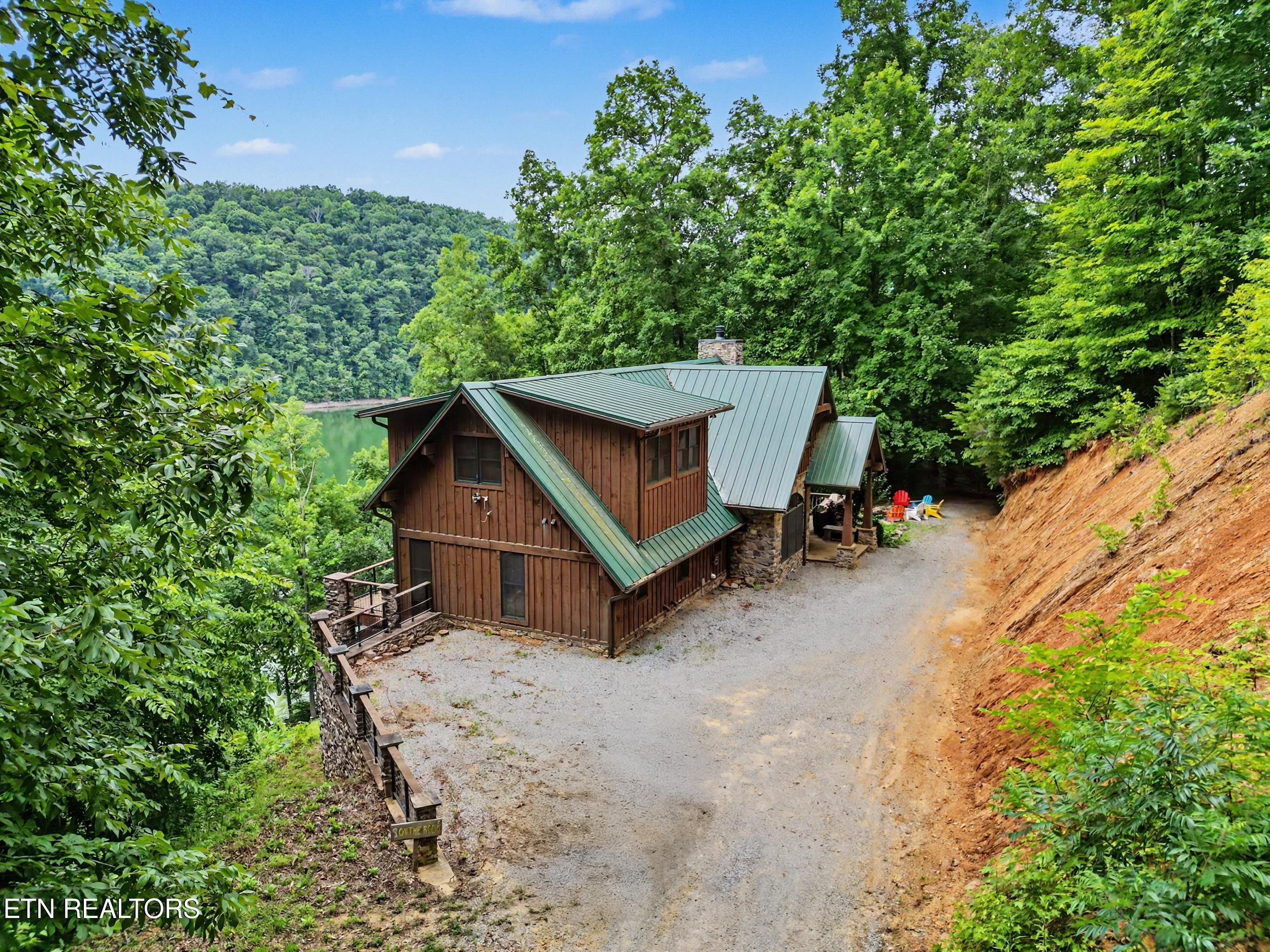 836 & 835 Jacks Bluff Road New Tazewell TN 37825