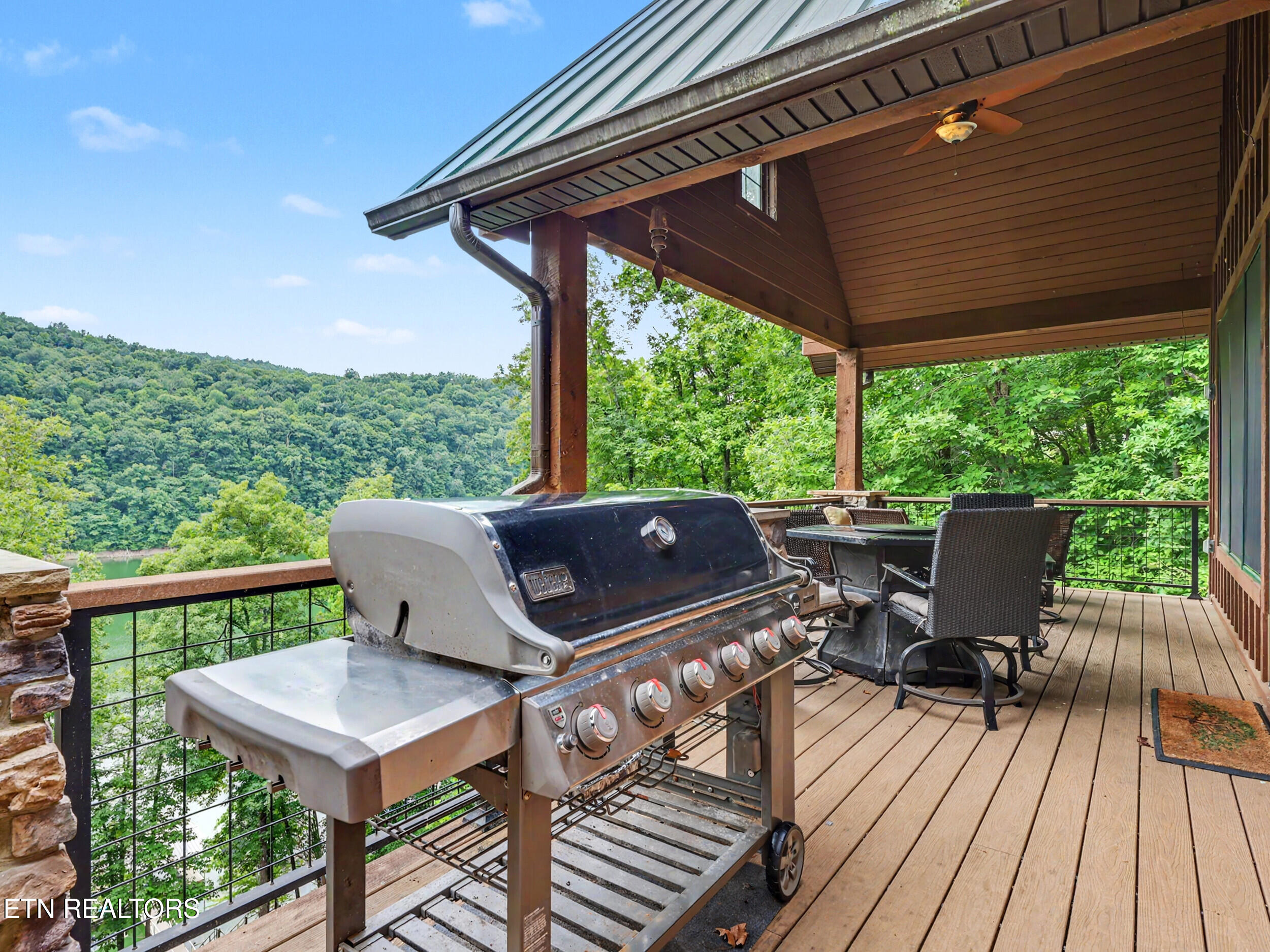 836 & 835 Jacks Bluff Road New Tazewell TN 37825