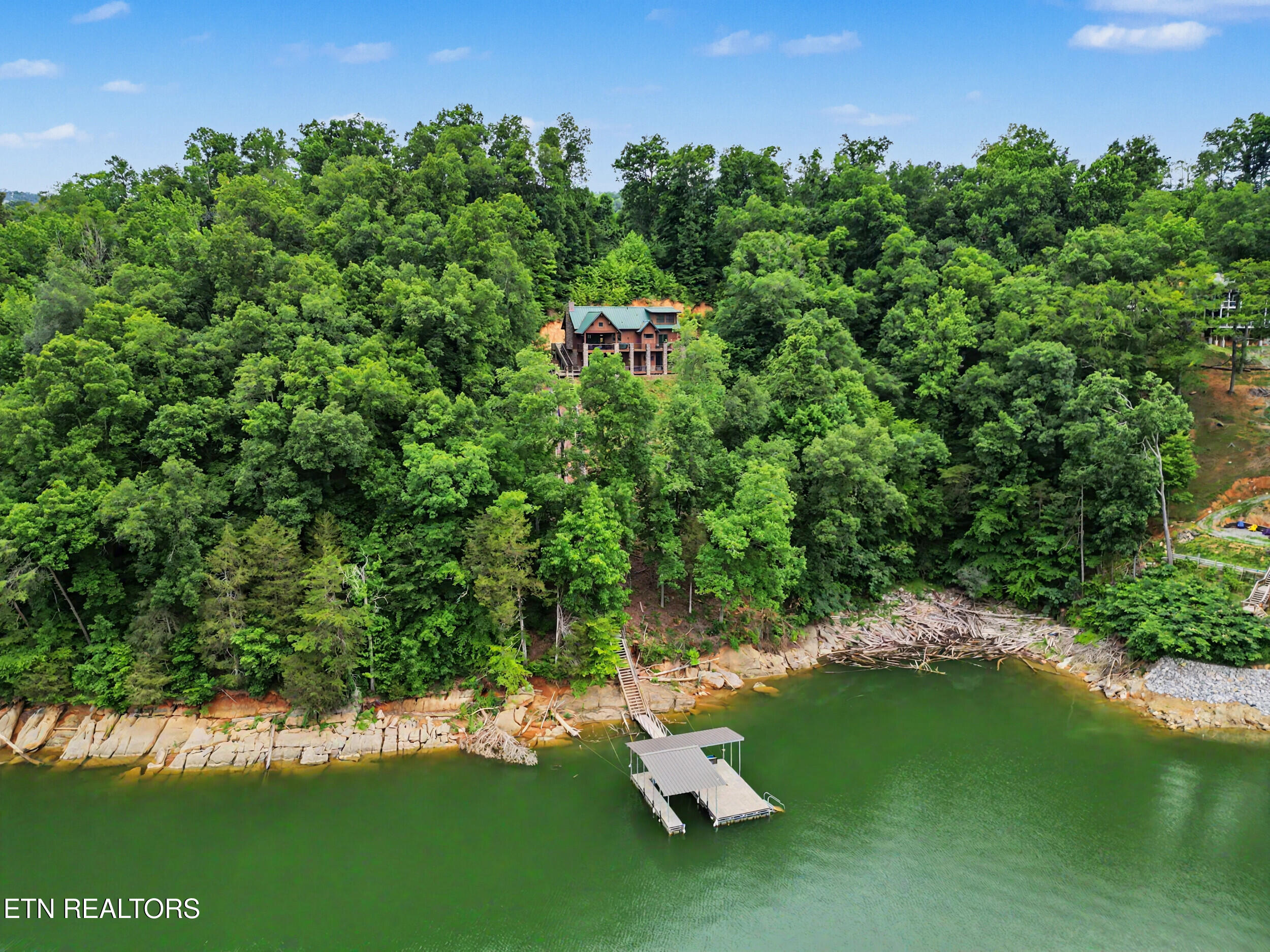 836 & 835 Jacks Bluff Road New Tazewell TN 37825