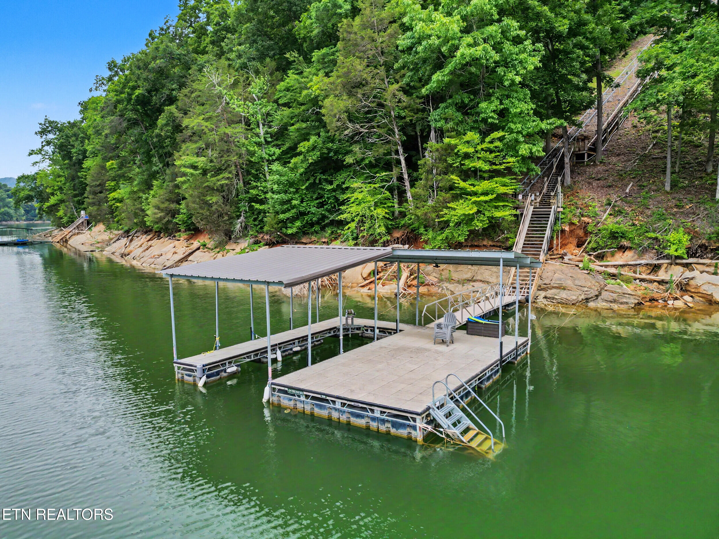 836 & 835 Jacks Bluff Road New Tazewell TN 37825
