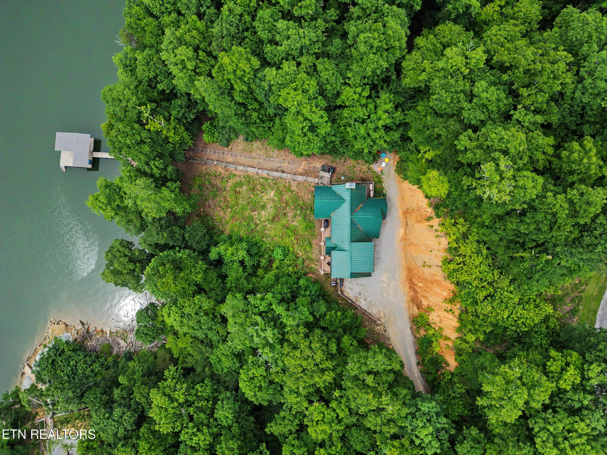 836 & 835 Jacks Bluff Road New Tazewell TN 37825
