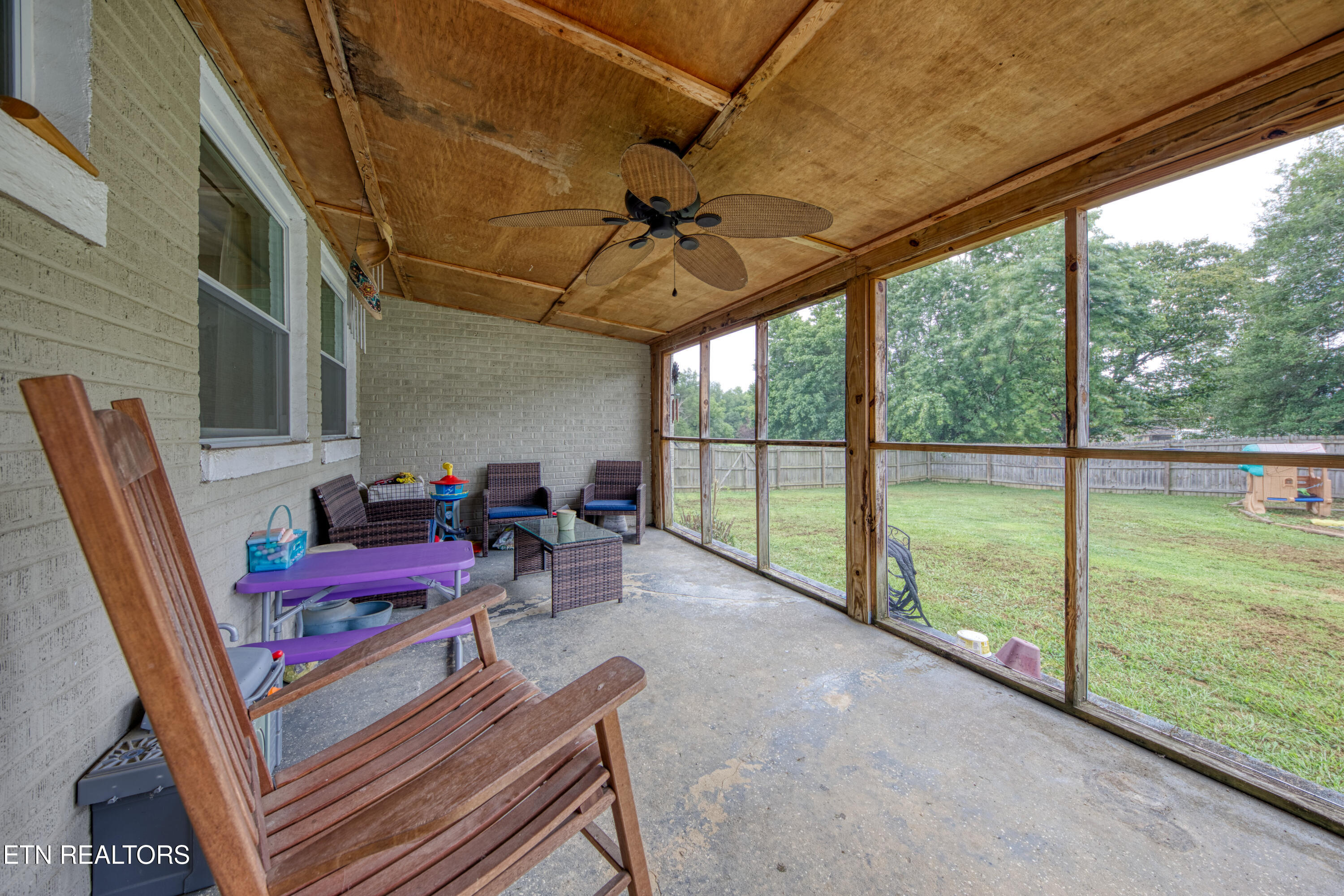 710 Lantana Lane Clinton TN 37716