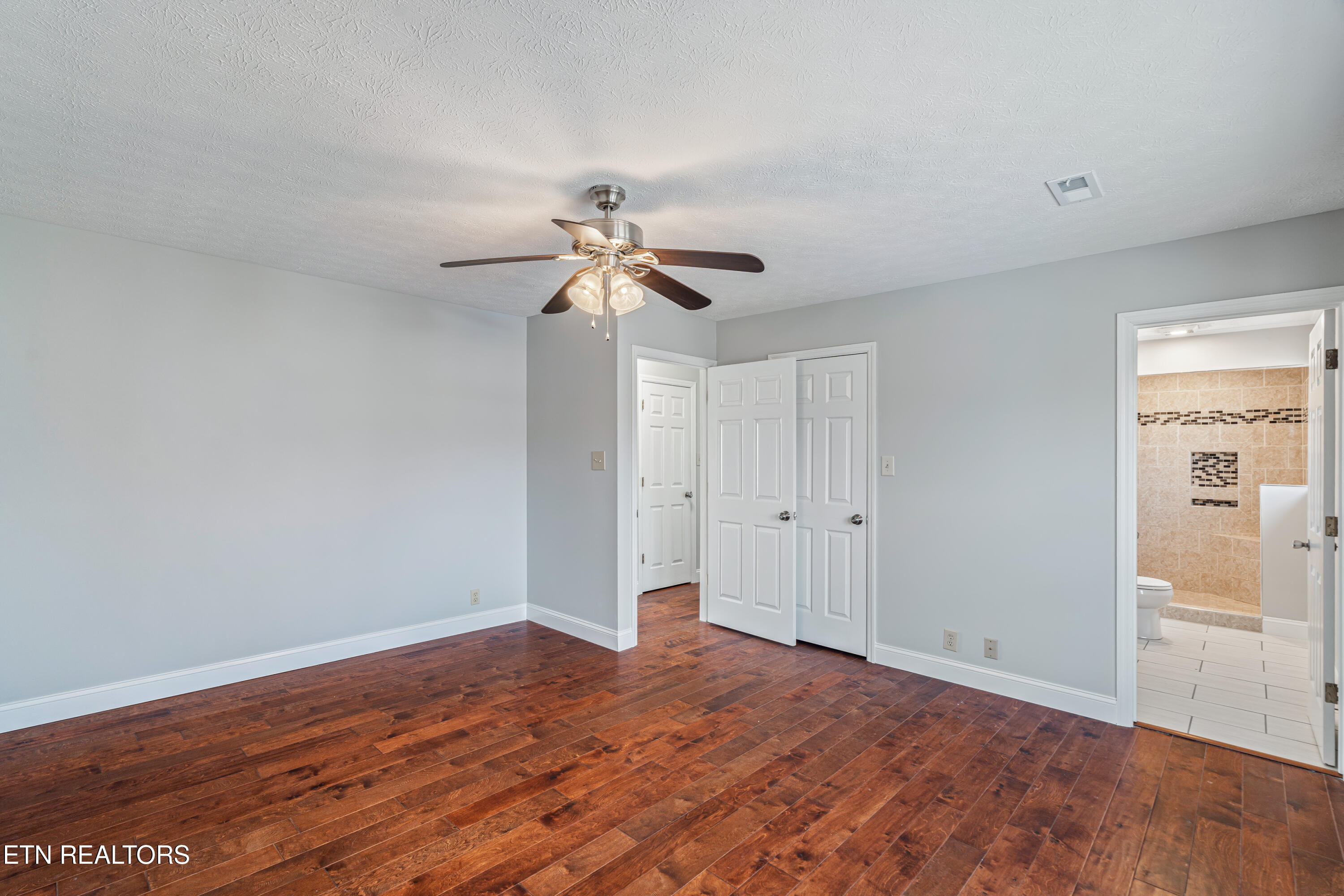 522 Bushwood Drive Knoxville TN 37918