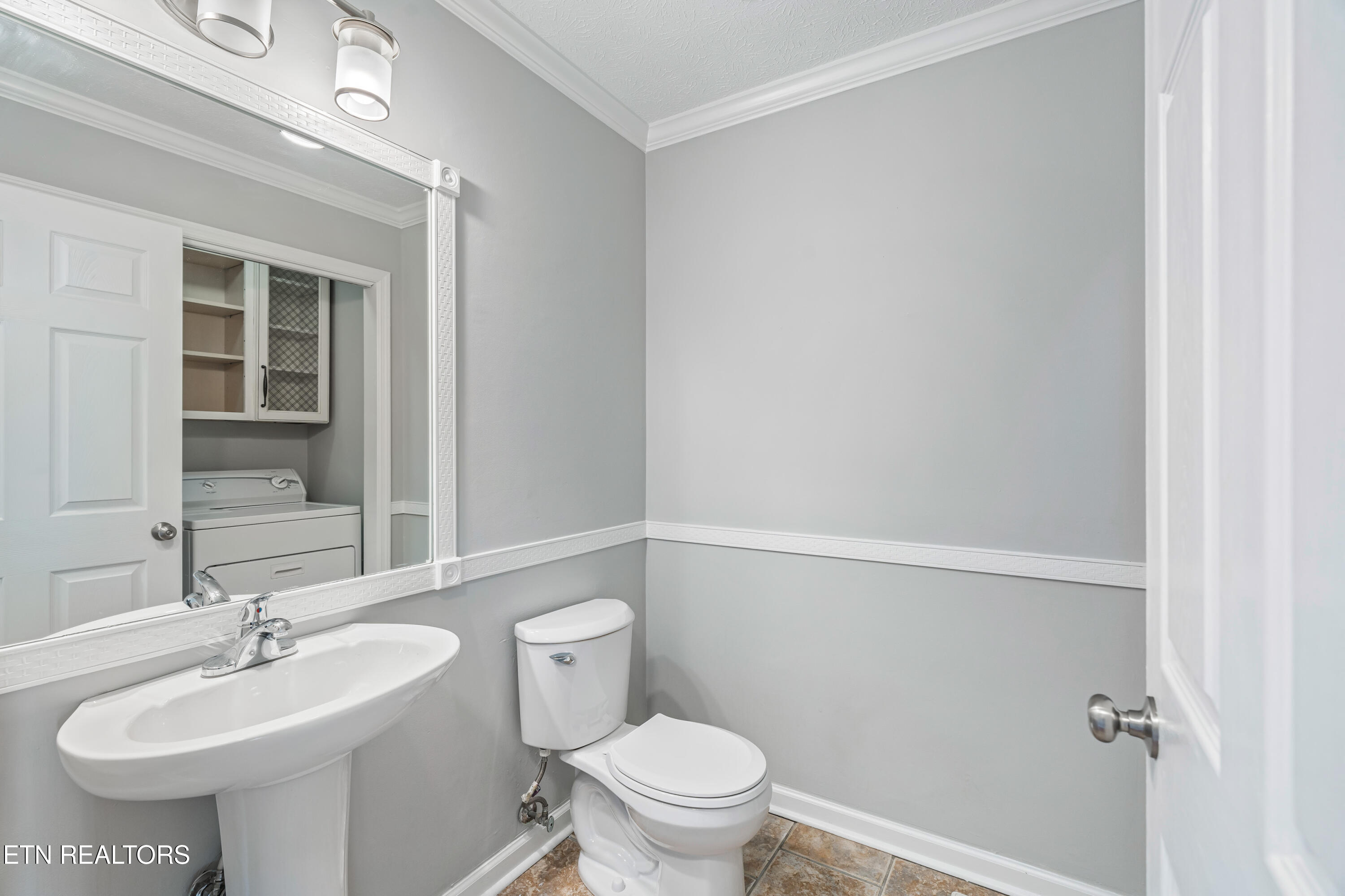 522 Bushwood Drive Knoxville TN 37918