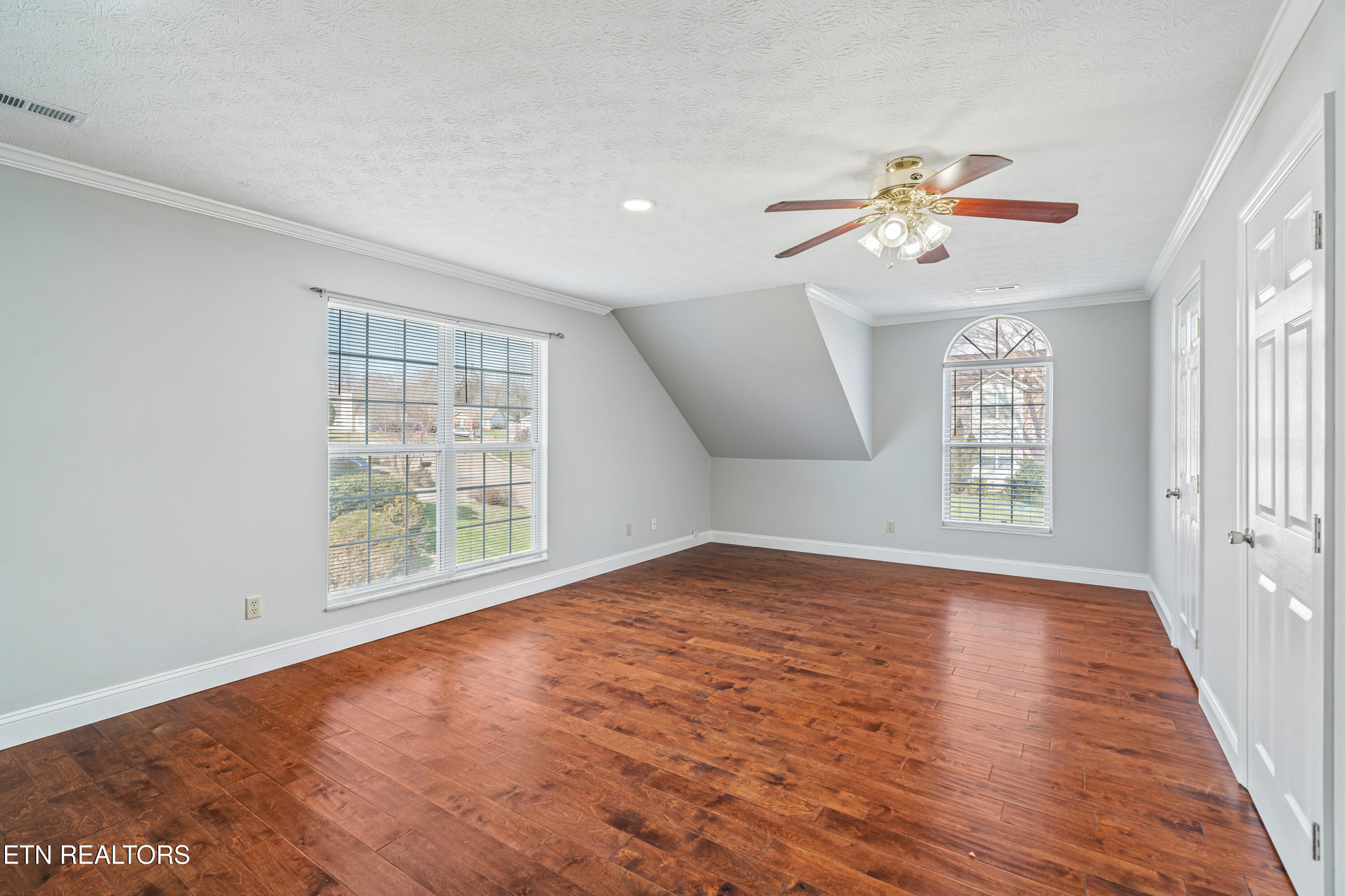 522 Bushwood Drive Knoxville TN 37918