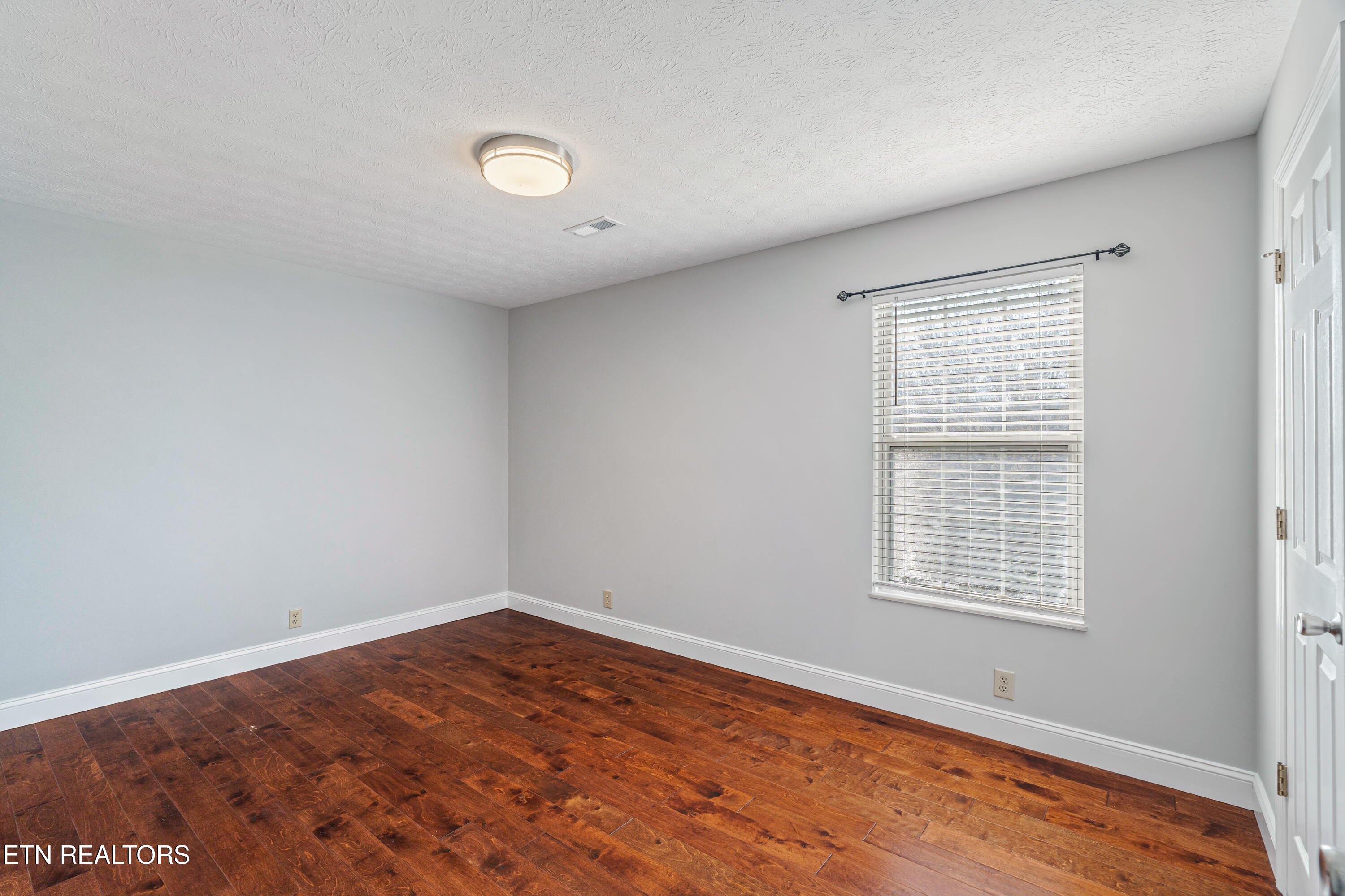 522 Bushwood Drive Knoxville TN 37918
