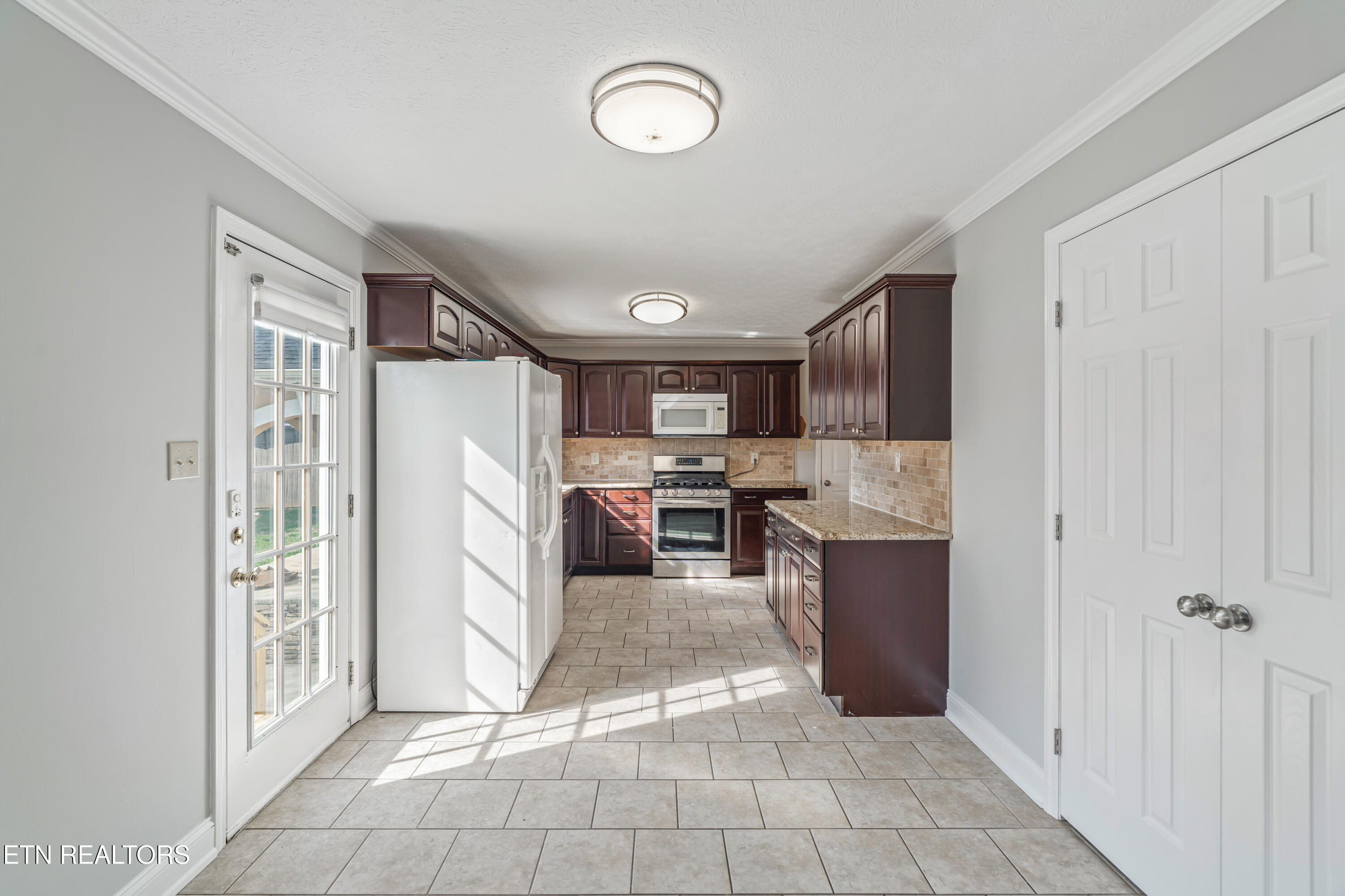 522 Bushwood Drive Knoxville TN 37918